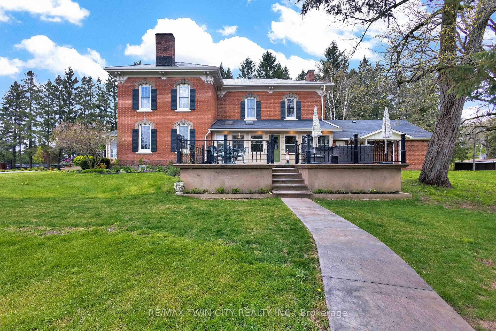 651 West Street photo 40