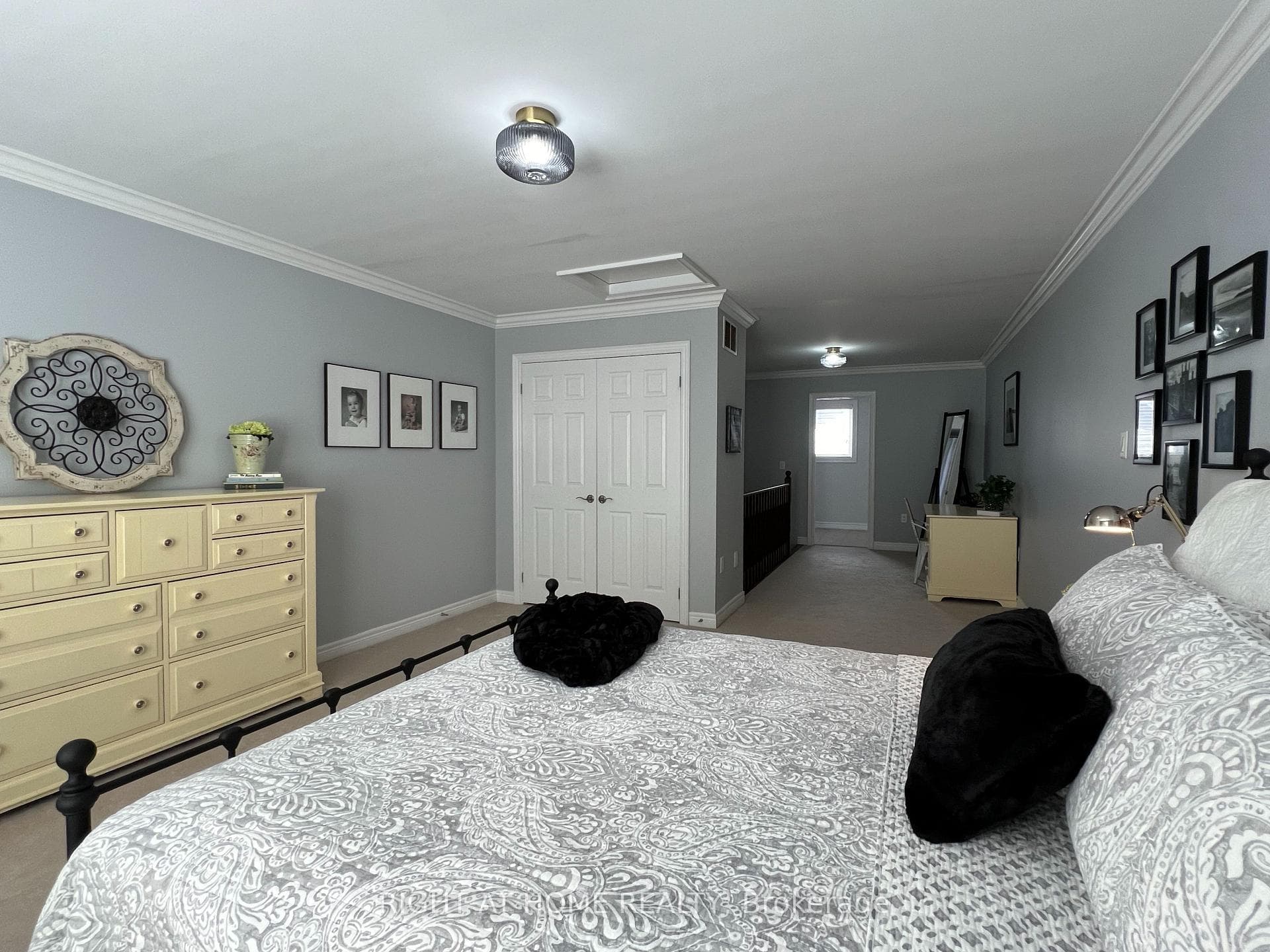 242 Montgomery Avenue photo 36