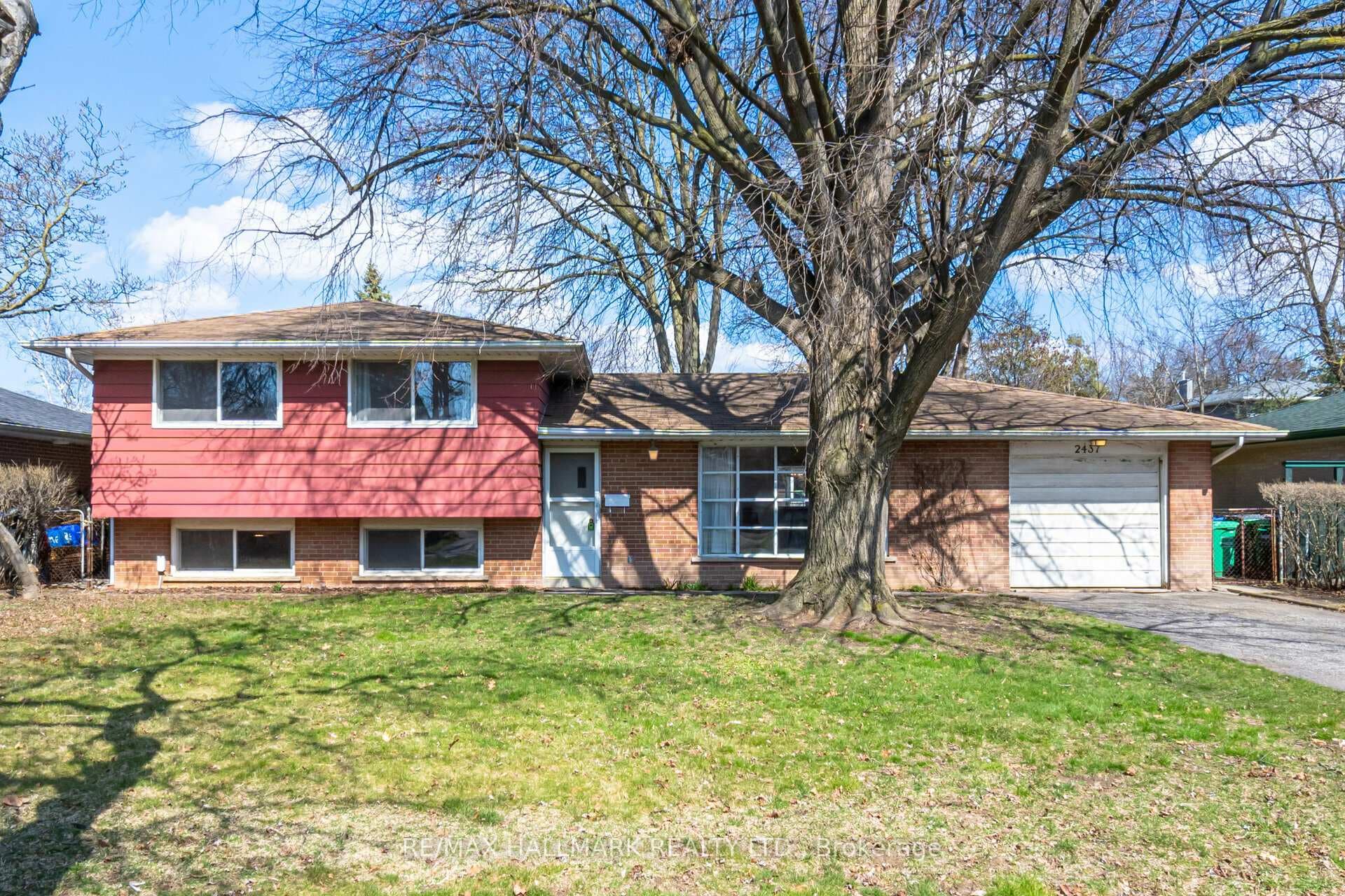 2437 Genevieve Drive photo 1