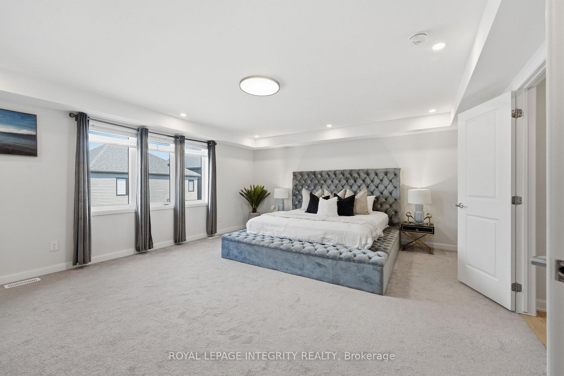 90 Coco Place photo 32