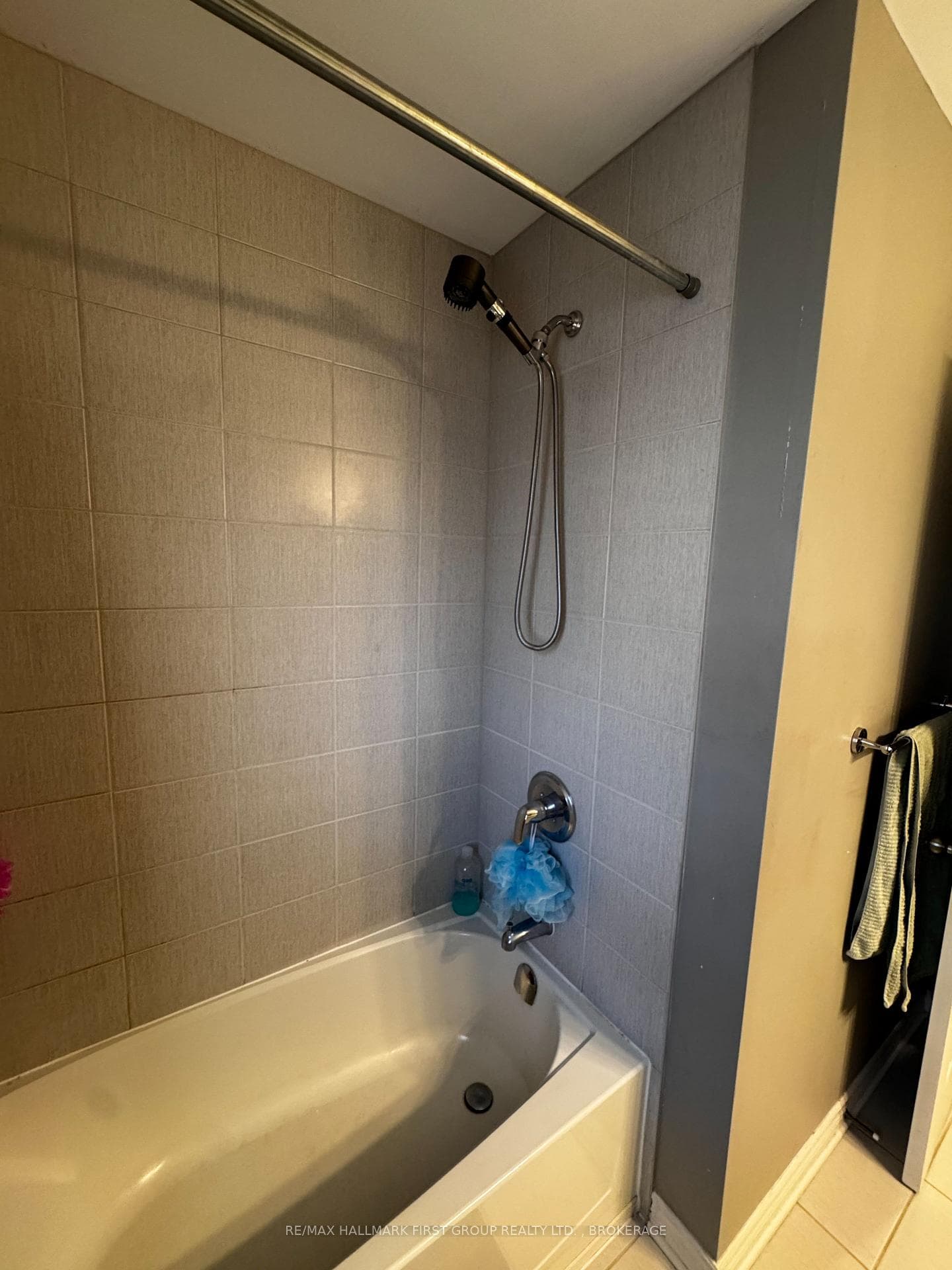 1098 Woodhaven Drive photo 24