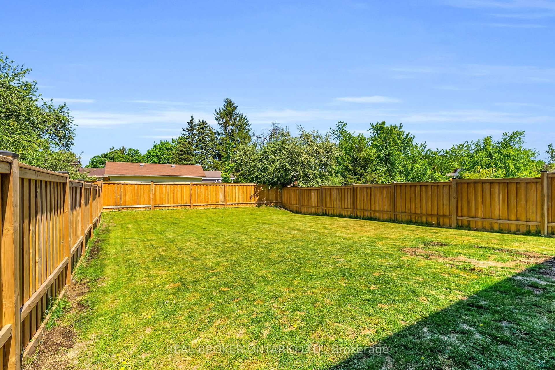 125 Werry Avenue photo 32