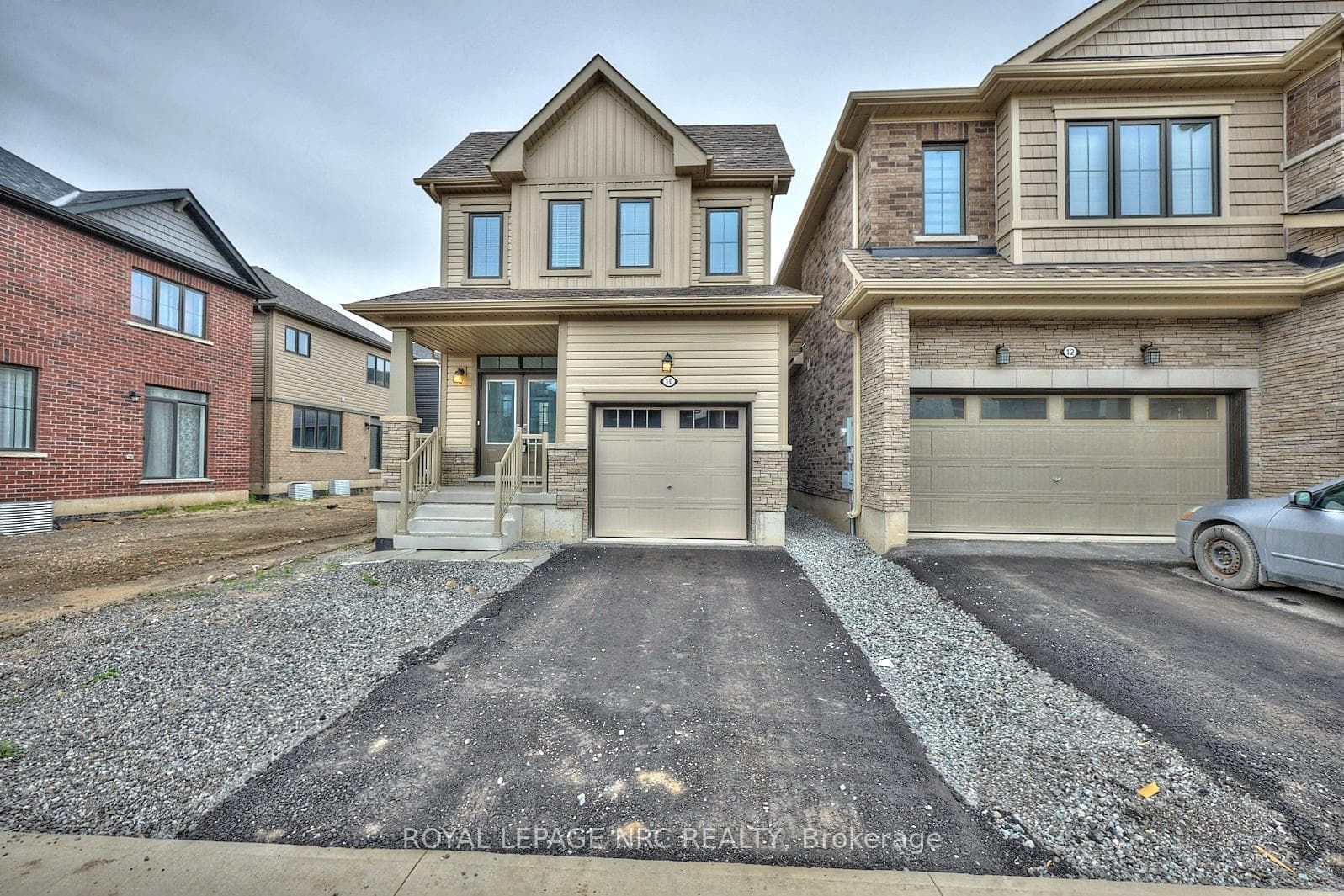10 Heritage Way photo 1