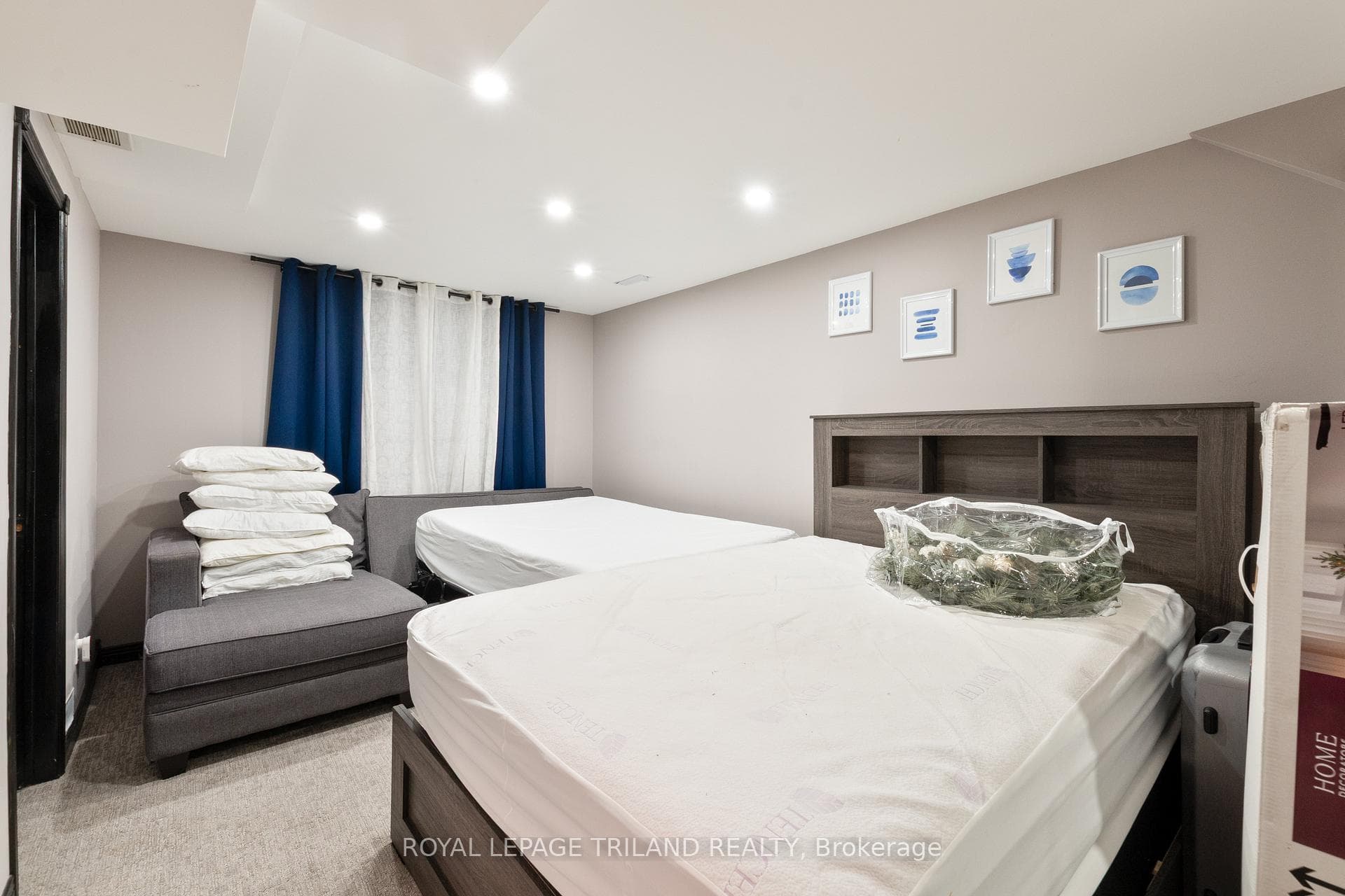 312 Brookhaven Place photo 32