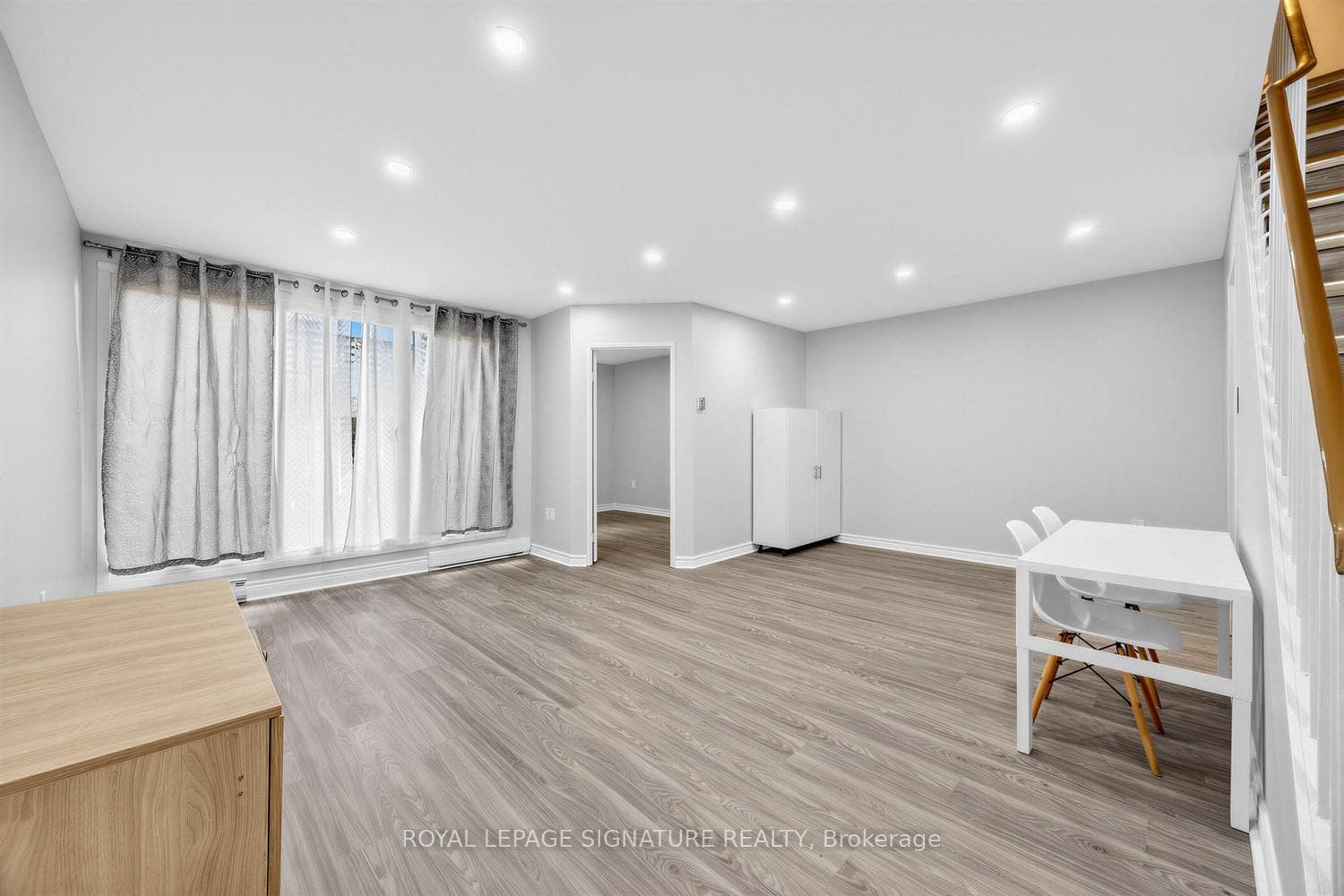 100 Mornelle Court Unit 1097 photo 12