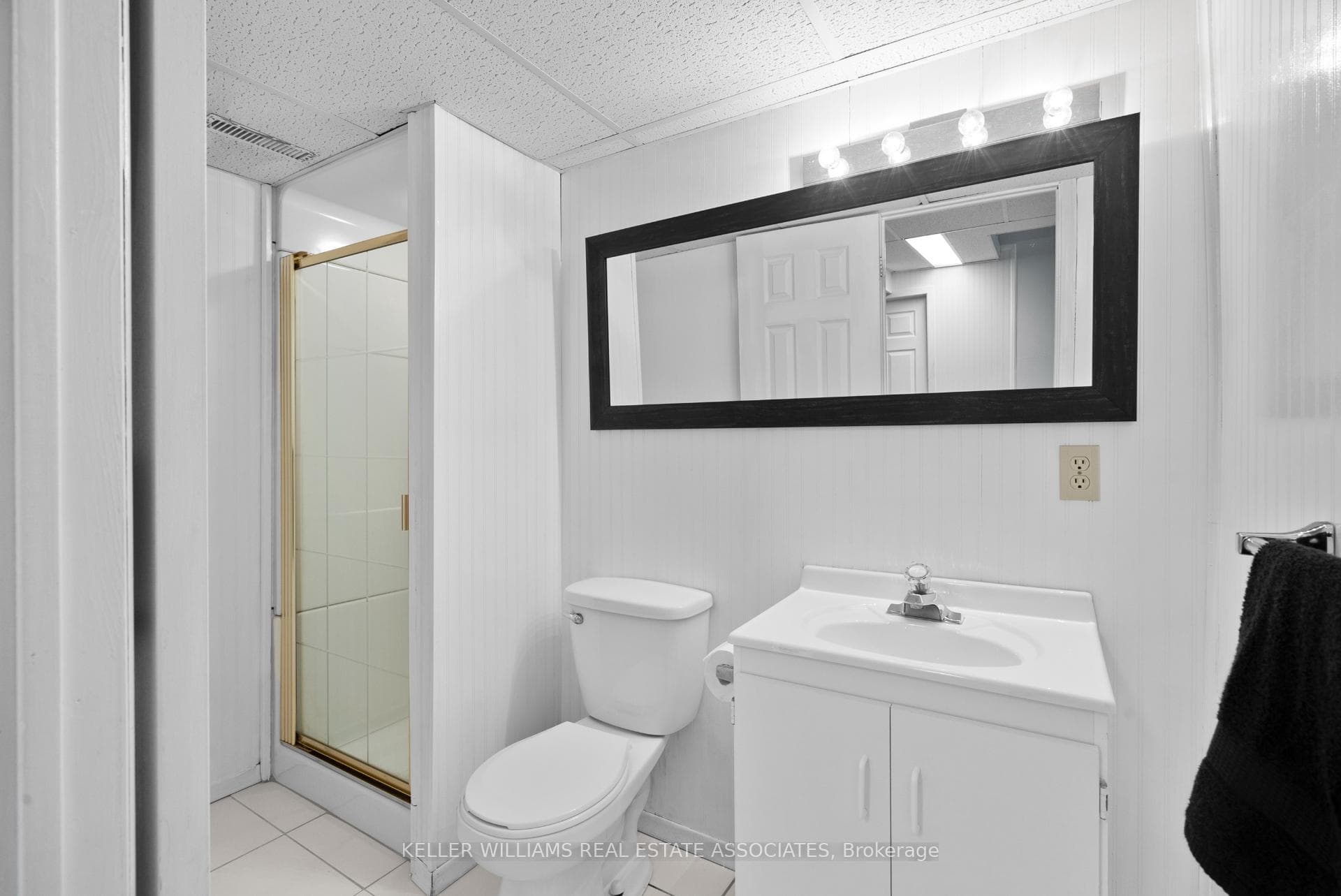 5136 Castlefield Drive photo 35