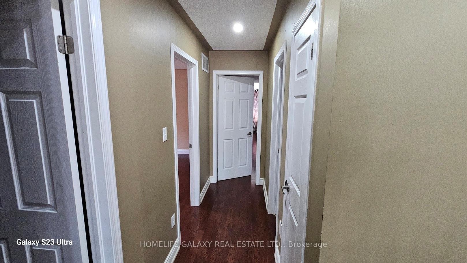 15 Hutton Place photo 15