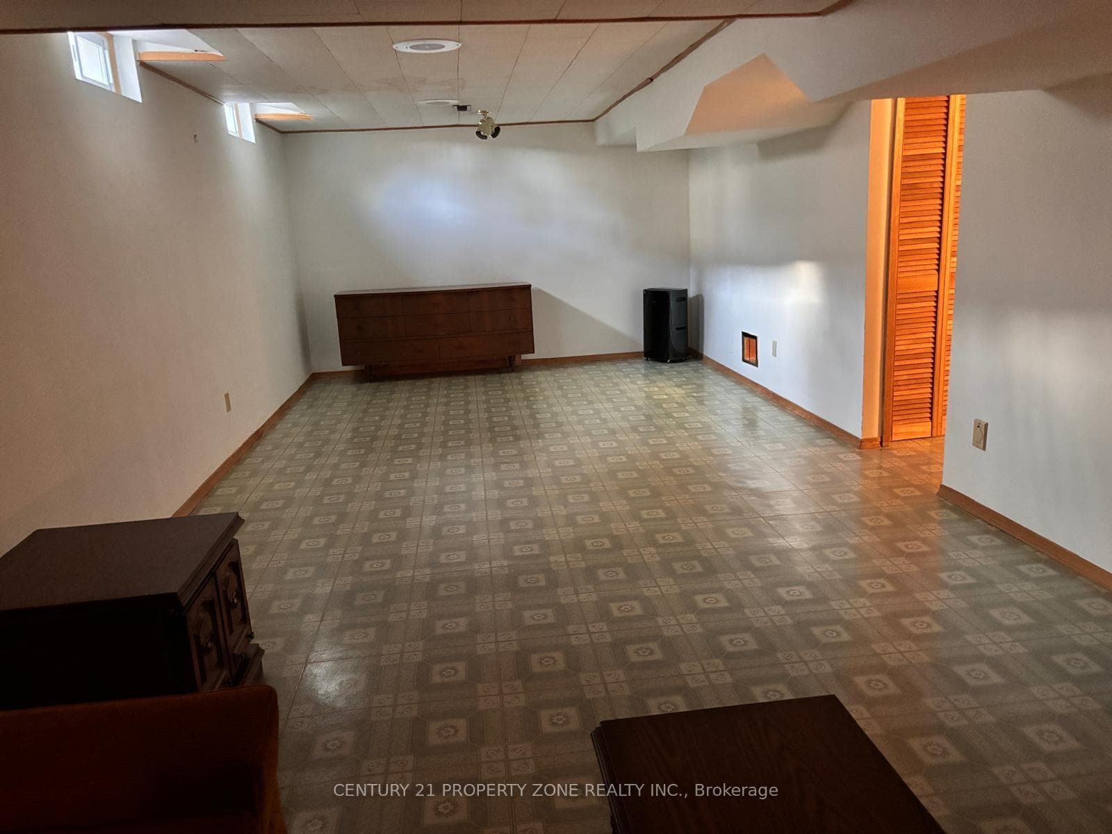 1370 Manitou Drive photo 20