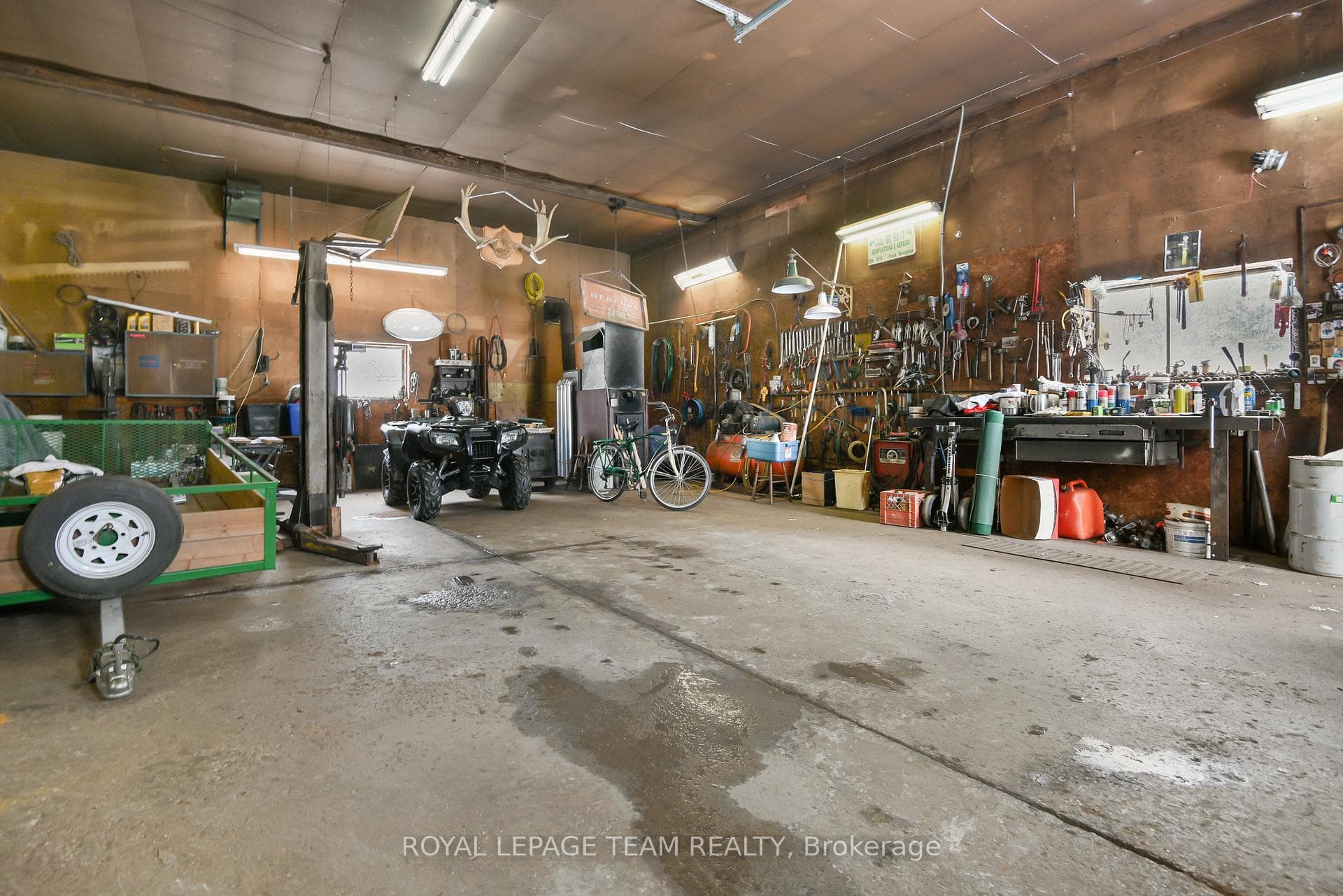 2695 Dunrobin Road photo 30