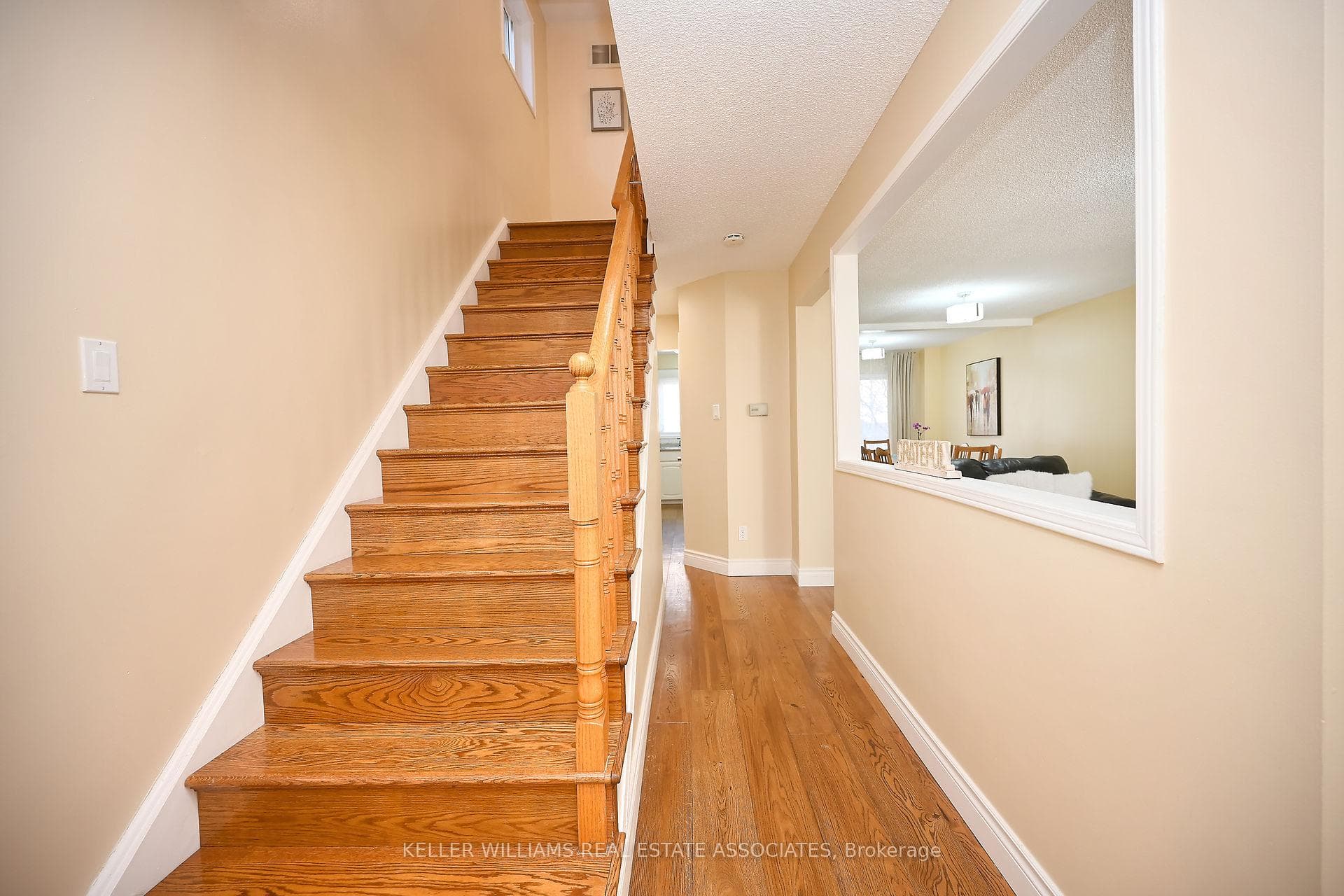 5335 Richborough Drive photo 4