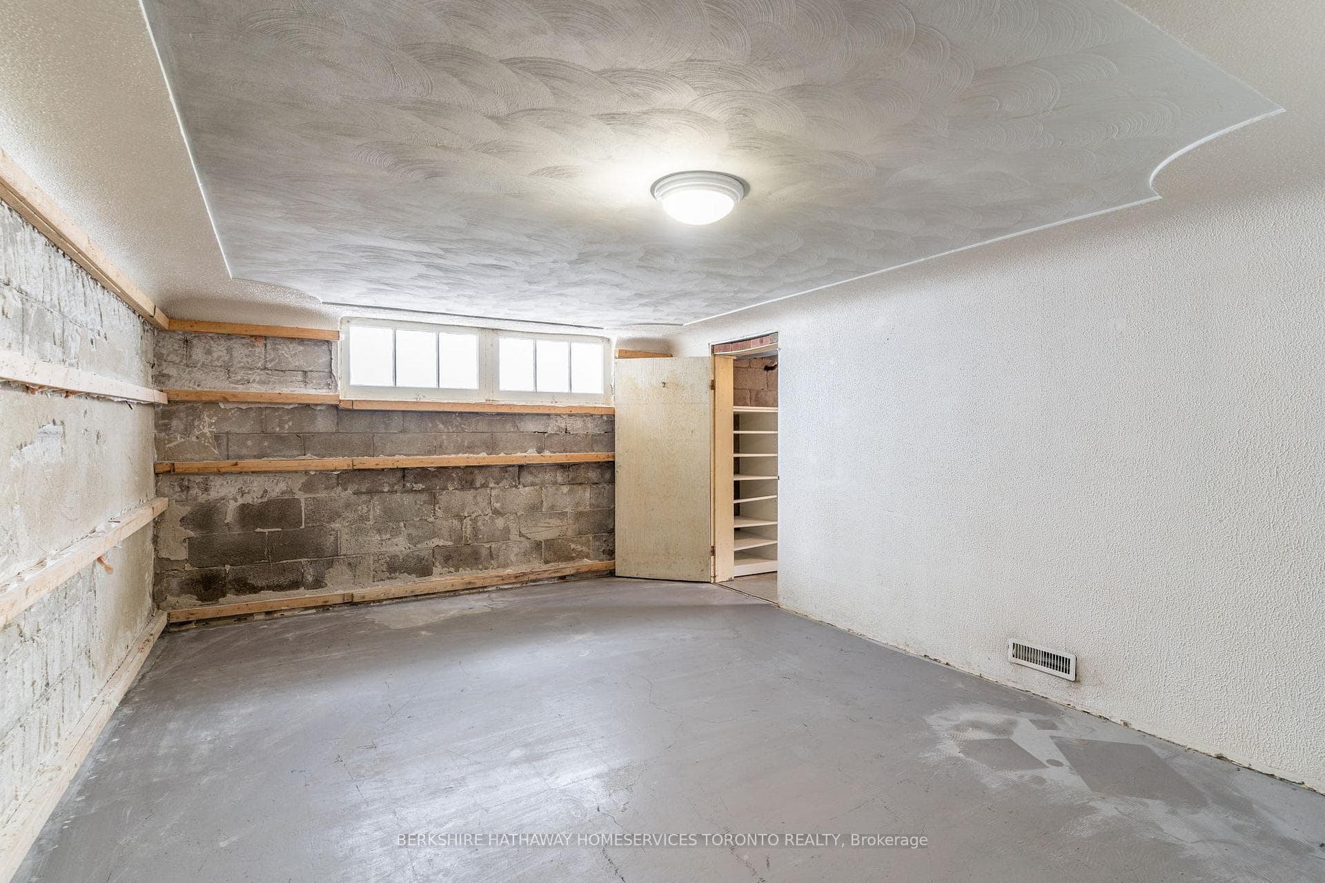 131 East 18th Street photo 16