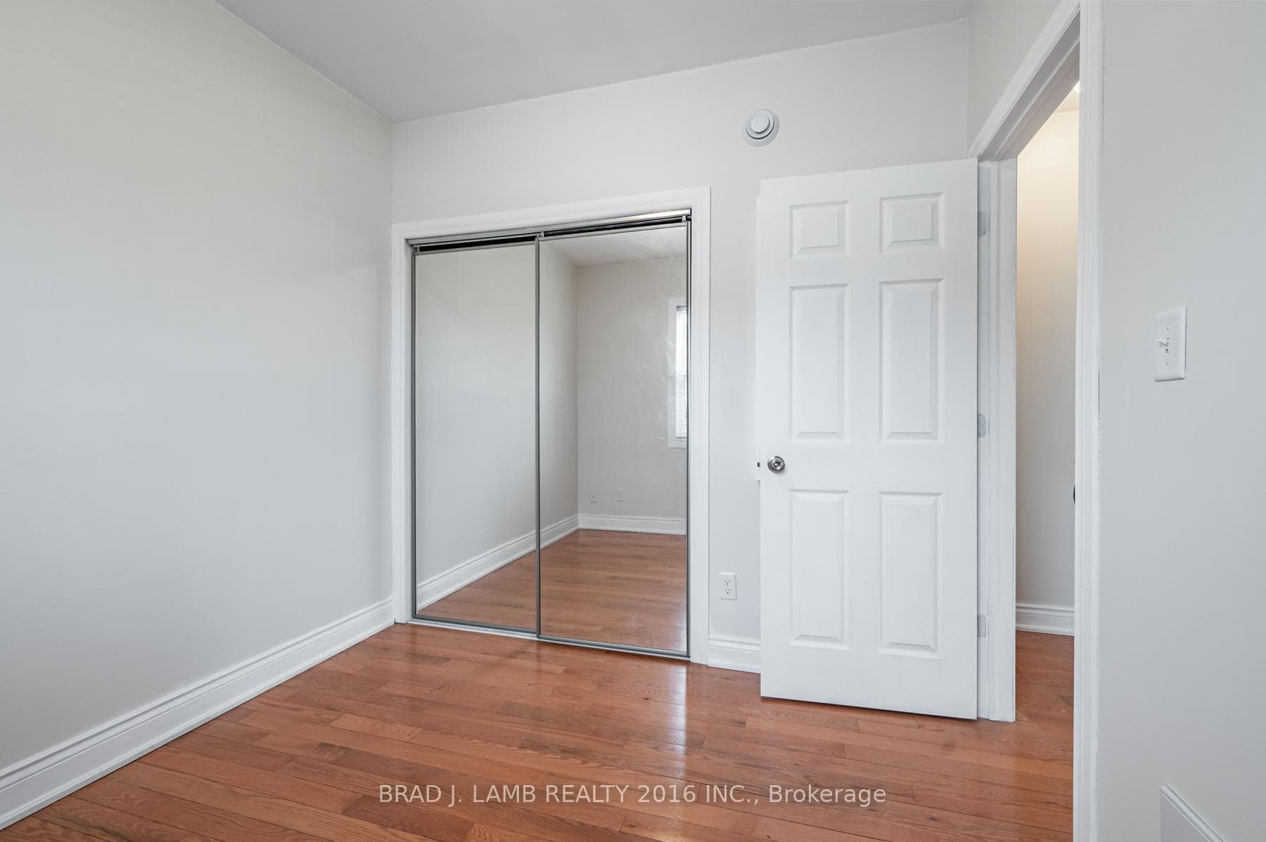 665 Richmond Street Unit 2 photo 17