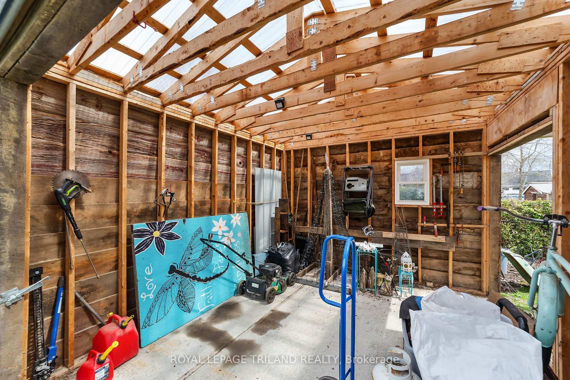 22929 Hagerty Road photo 41