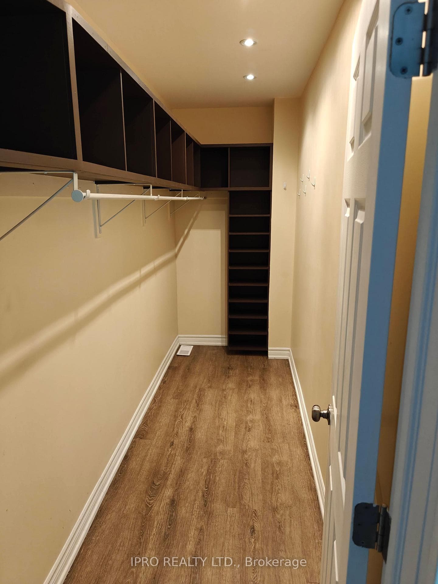 237 Park Avenue photo 11