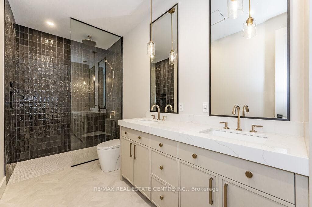 204 King Street photo 30