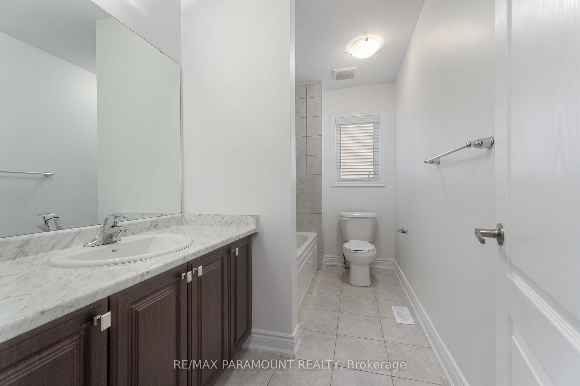 20 Vaughn Drive photo 16