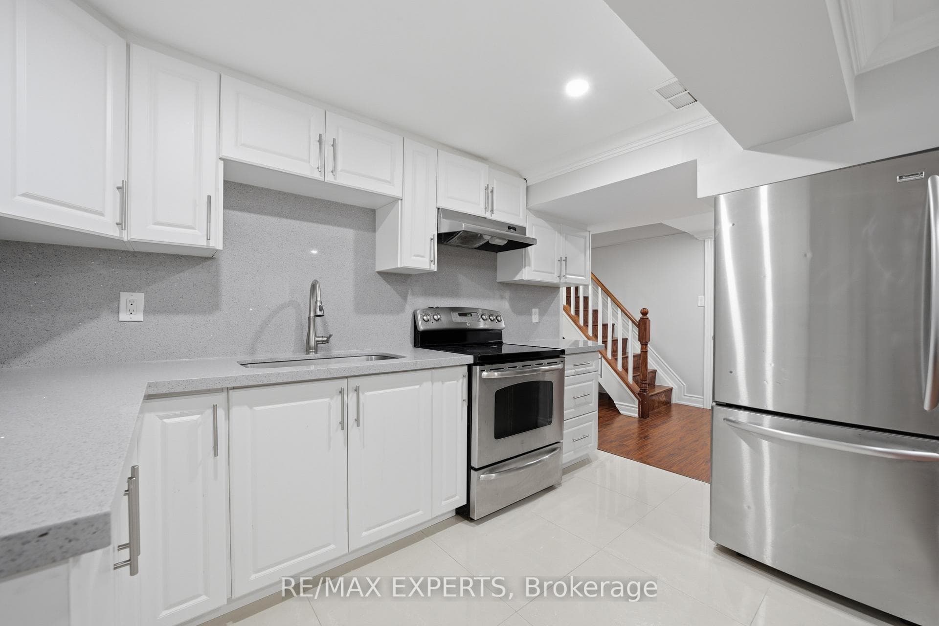 3656 Sawmill Valley Drive photo 36