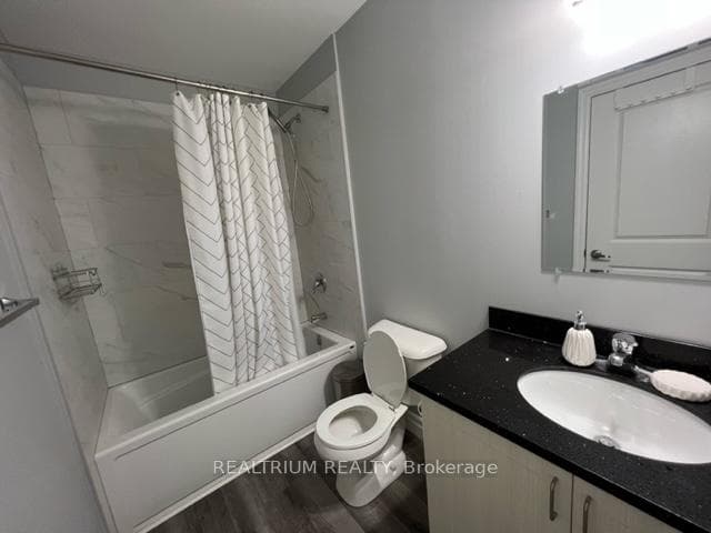 501 Frontenac Street Unit 410 photo 23
