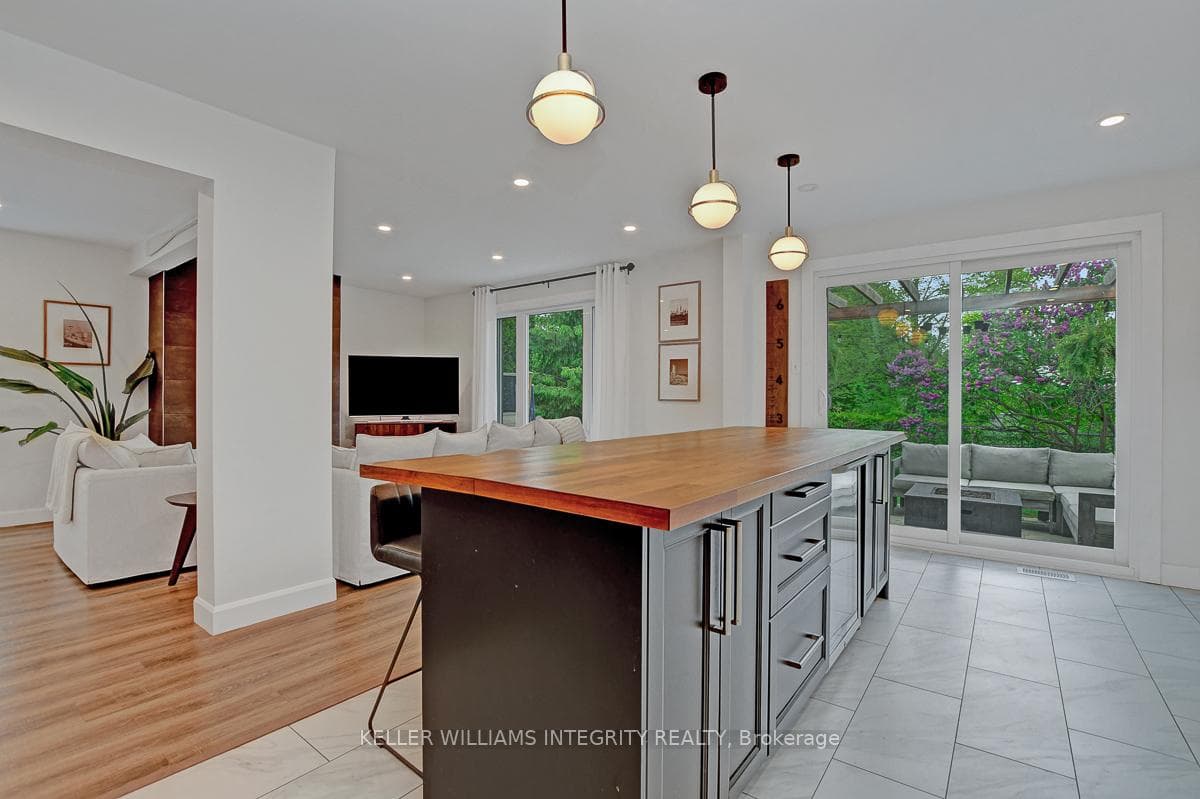 20 Bourne Street photo 17