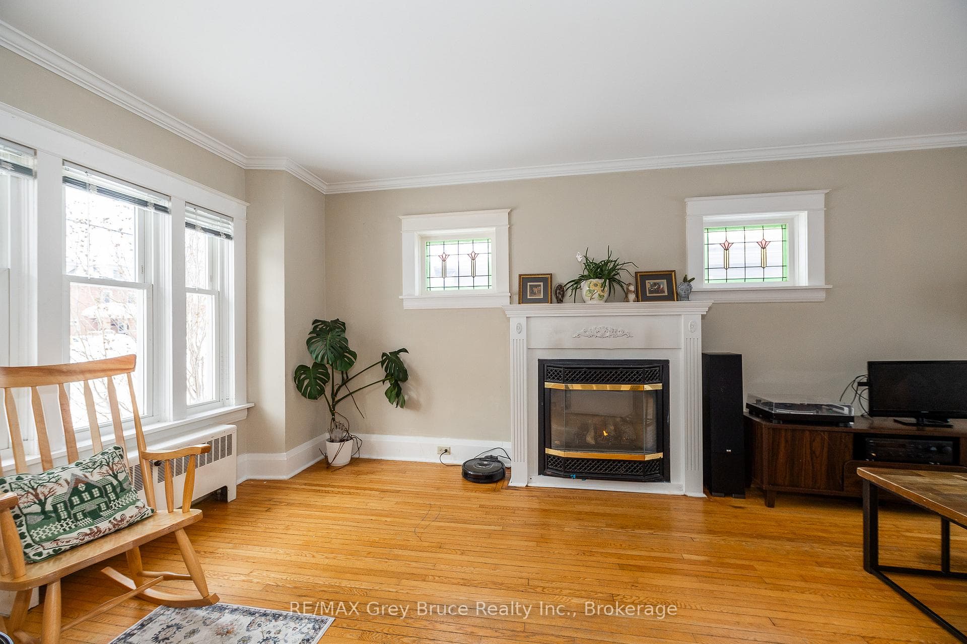 Living Room with Gas Fireplace