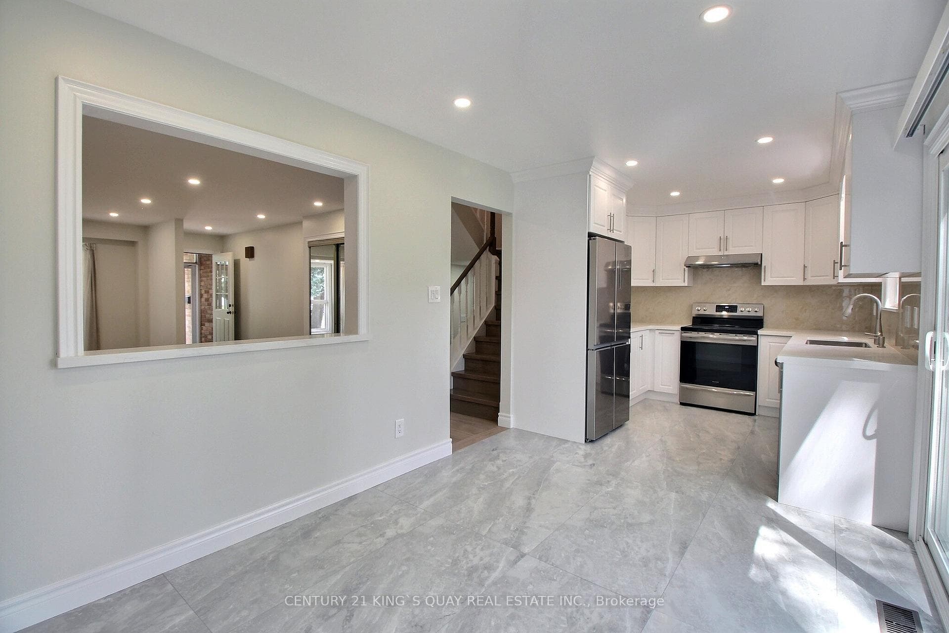 17 Sandyhook Square photo 7