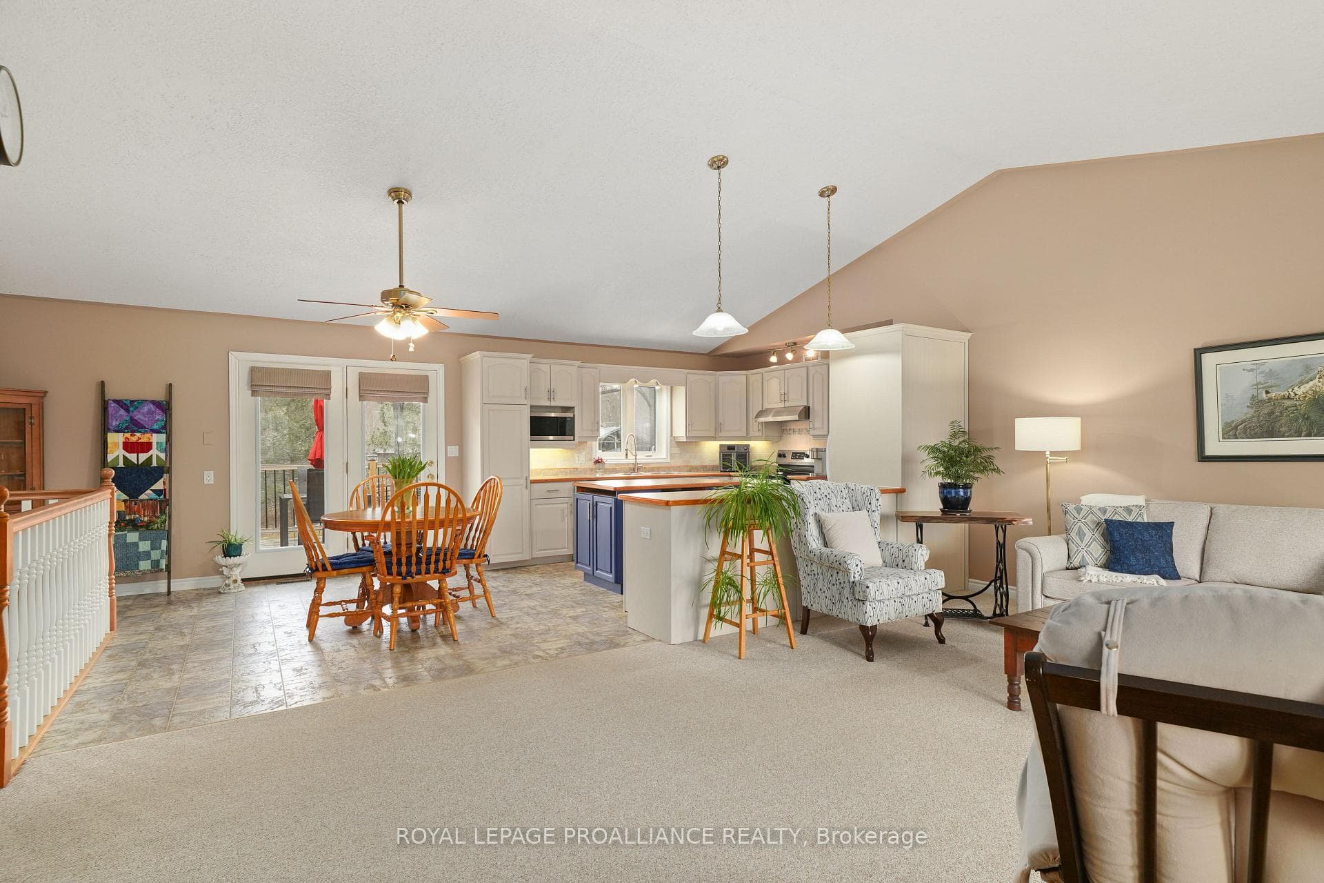 317 Countryman Road photo 6