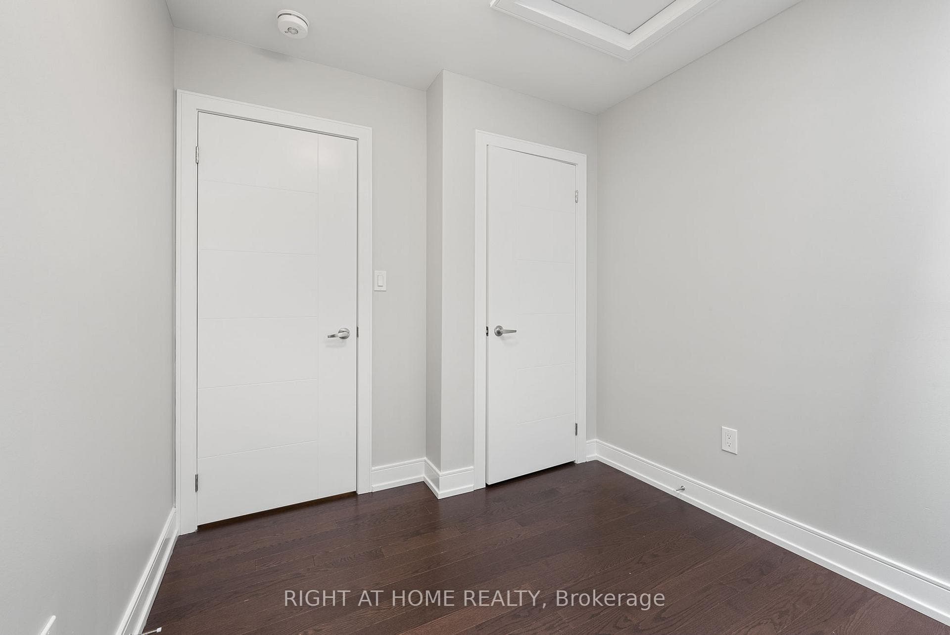 1393 Clarriage Court photo 16