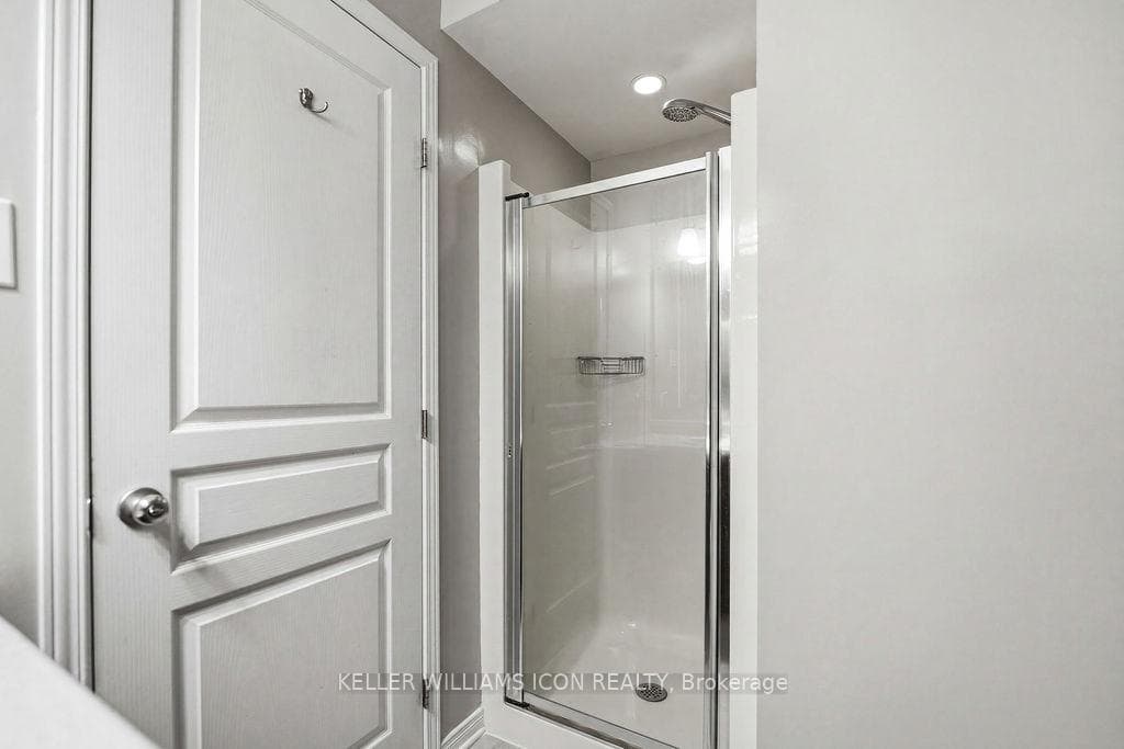 493 Ashbourne Crescent photo 24