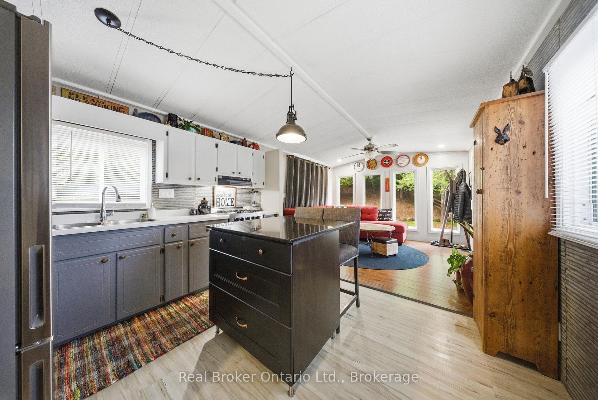 230 Mountain Ash Road photo 14