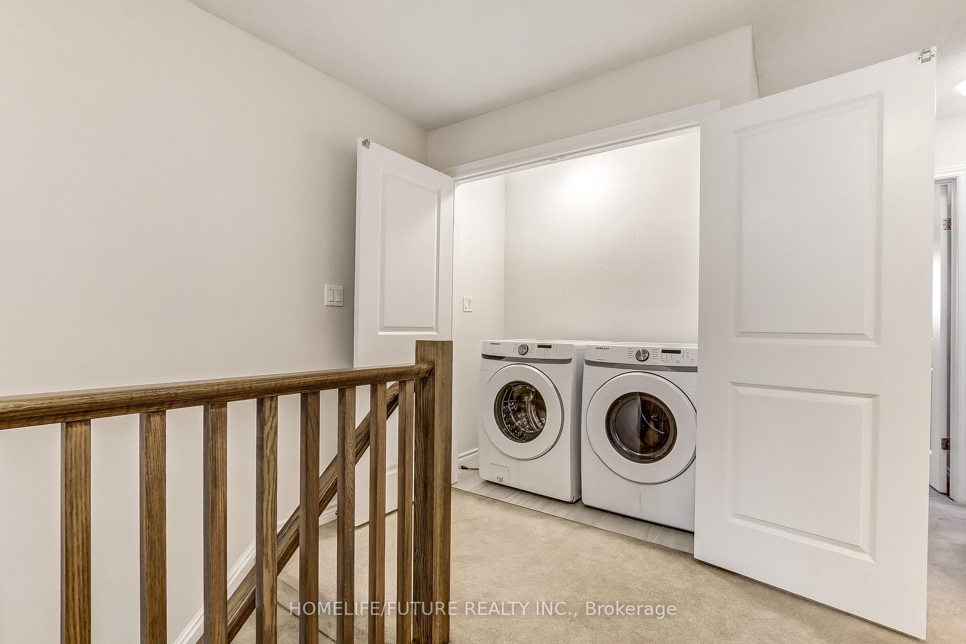 1604 Dunkirk Avenue photo 13