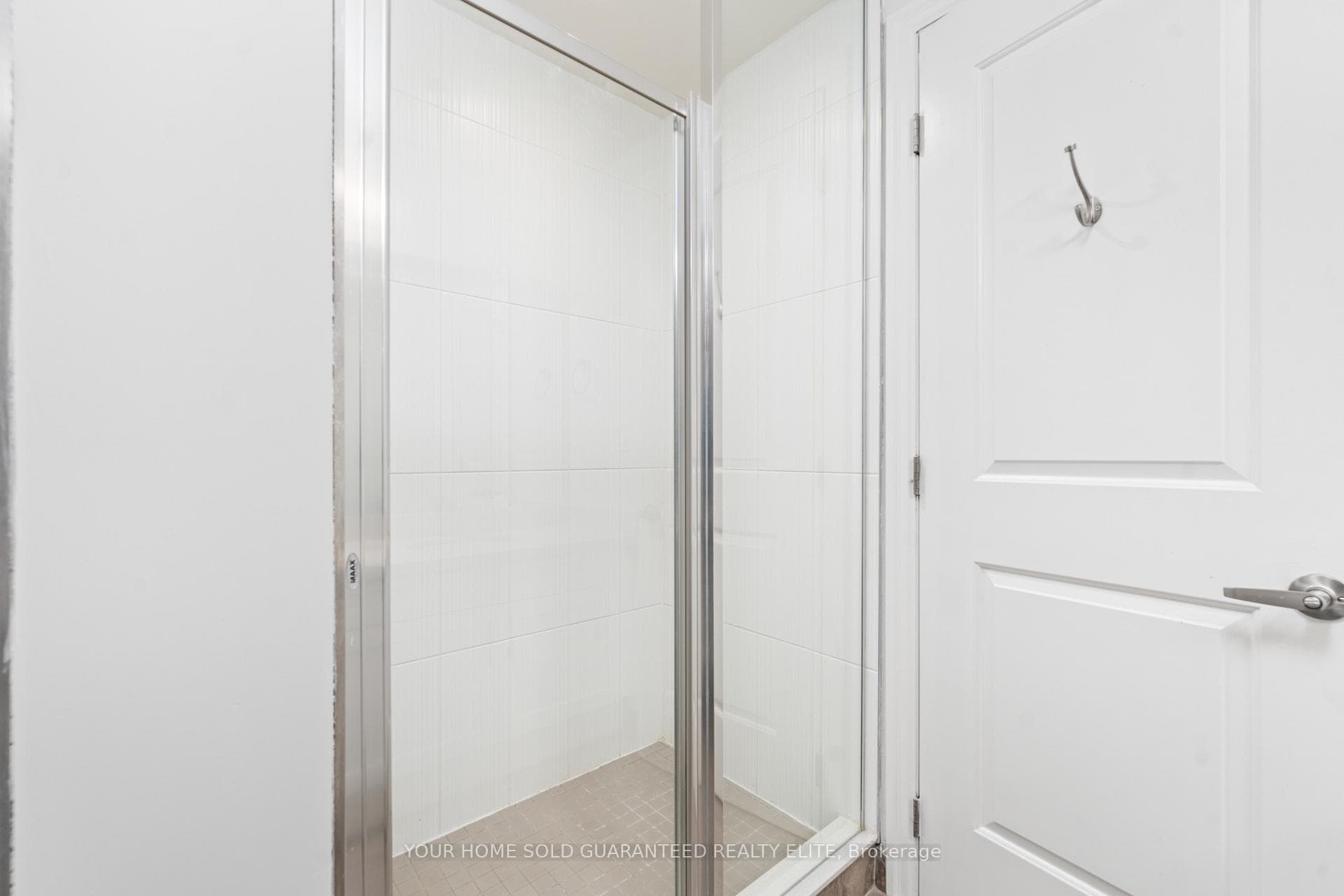 560 North Service Road Unit 506 photo 15