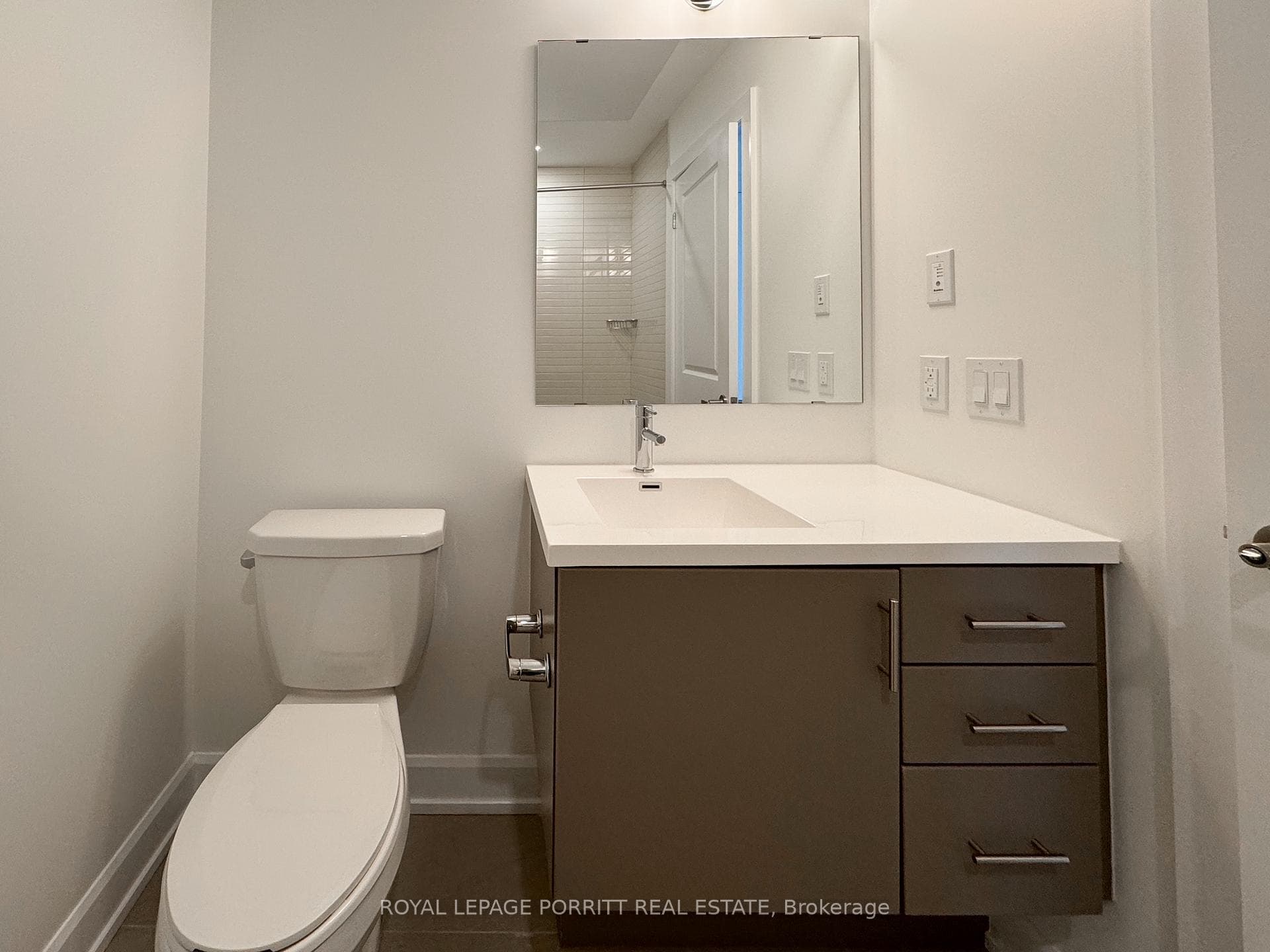 3220 William Coltson Avenue Unit 405 photo 21