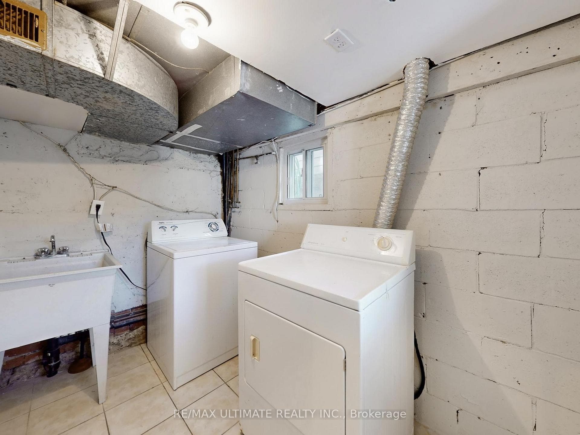 186 Silverthorn Avenue photo 23