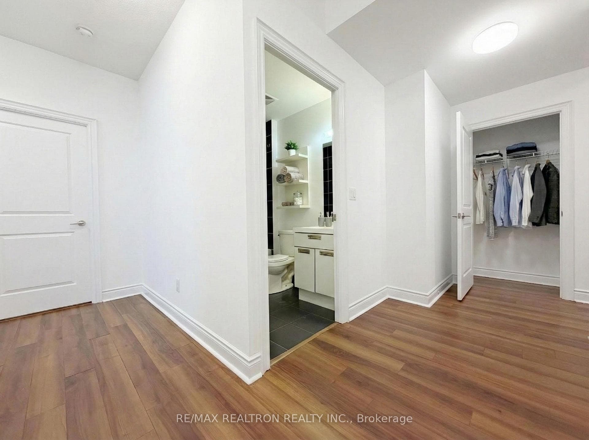 28 Ted Rogers Way Unit 3602 photo 14