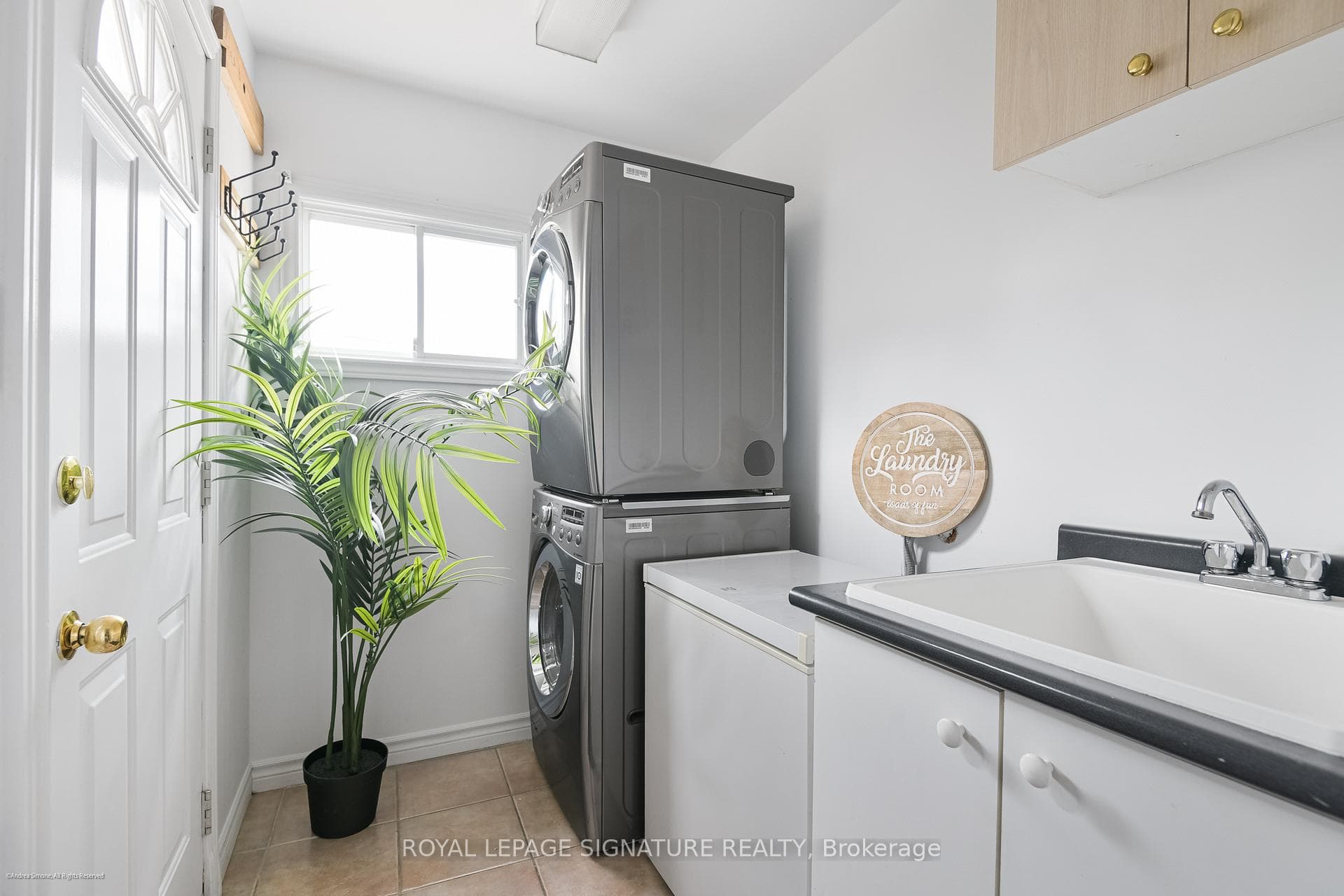 13 Auburn Avenue photo 11