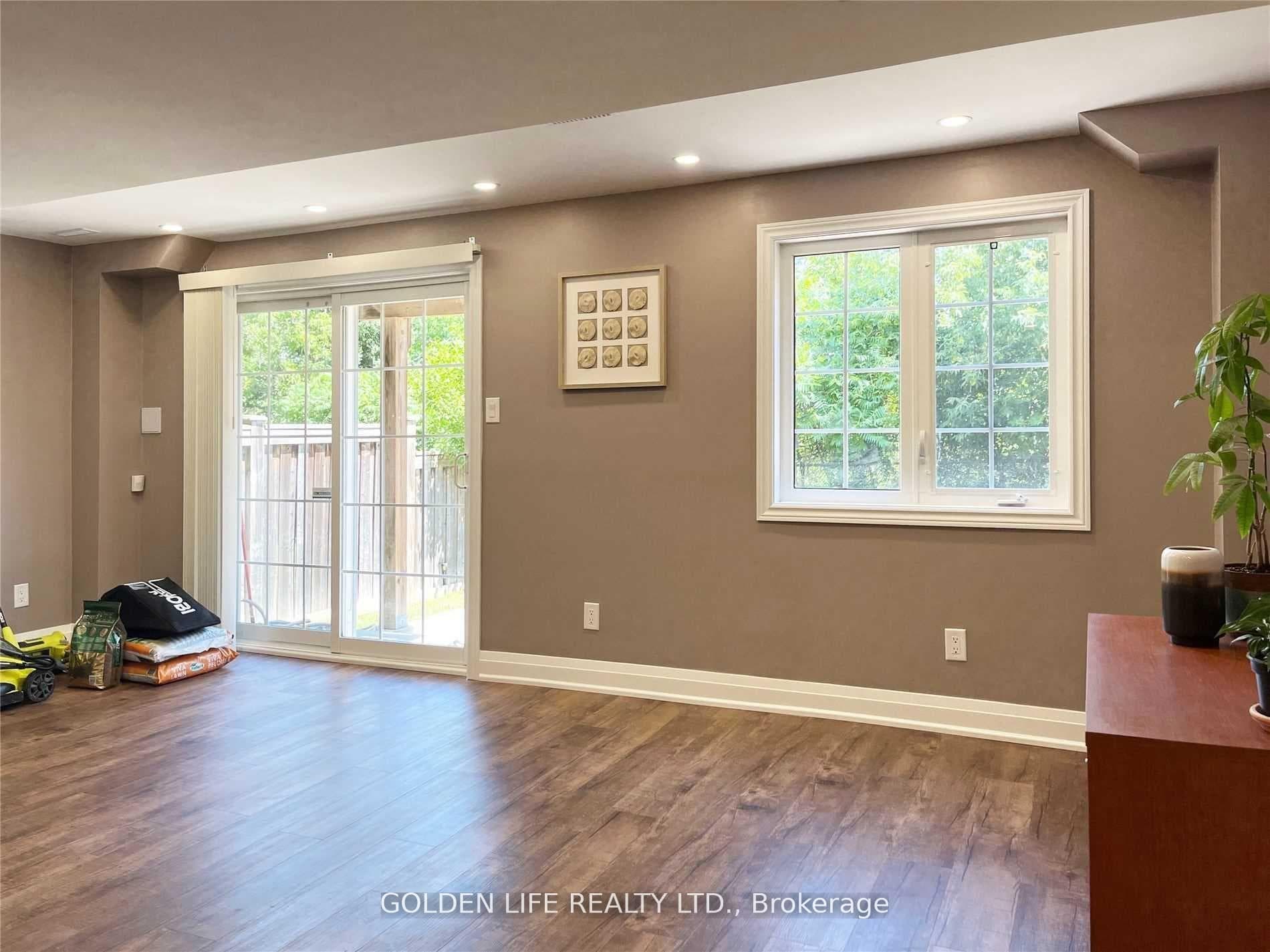 187 Riverwalk Drive photo 15