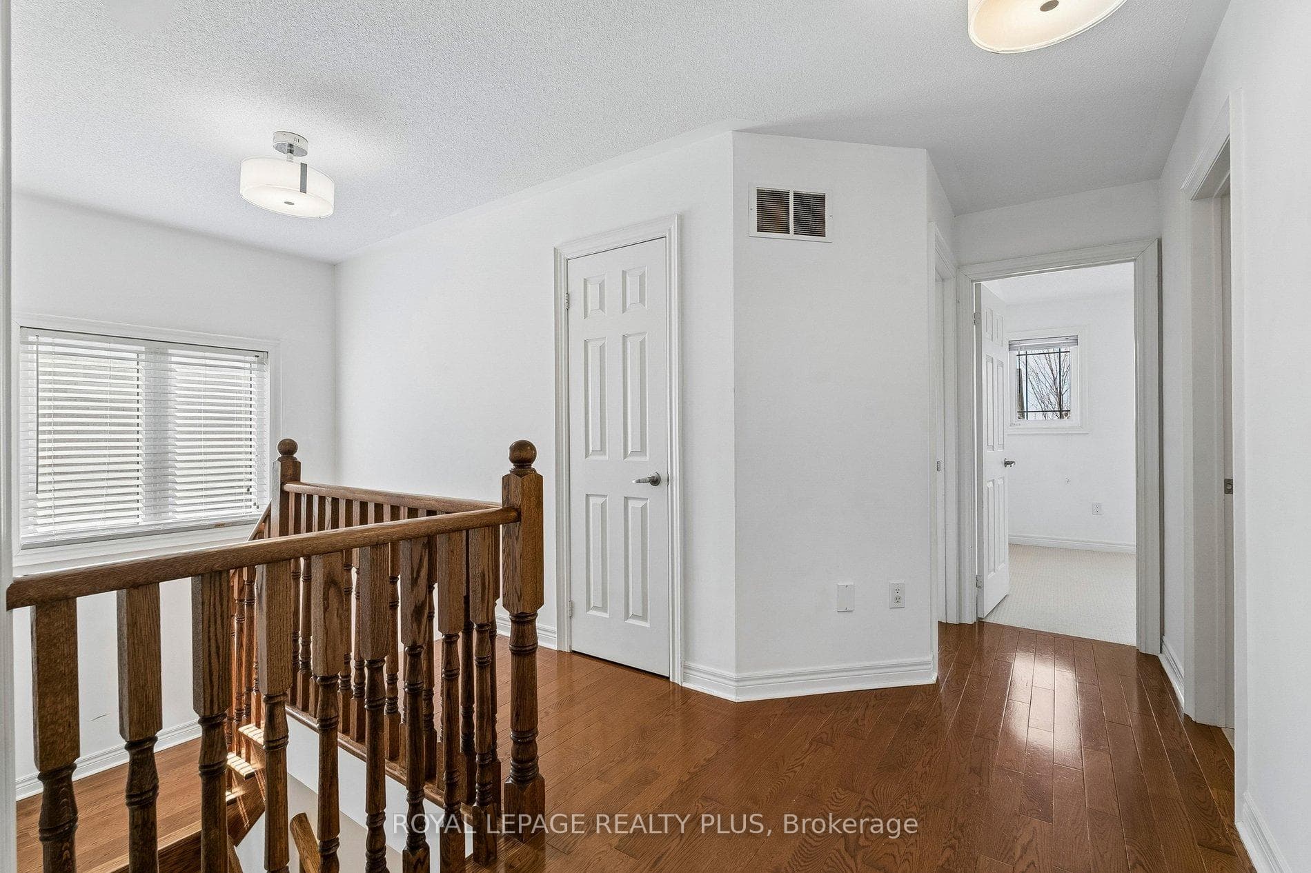 7 West Park Avenue photo 14