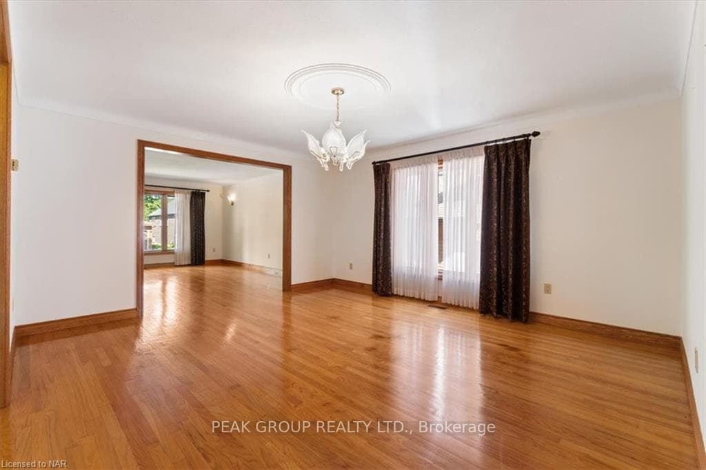 7050 HAROVICS Lane photo 8