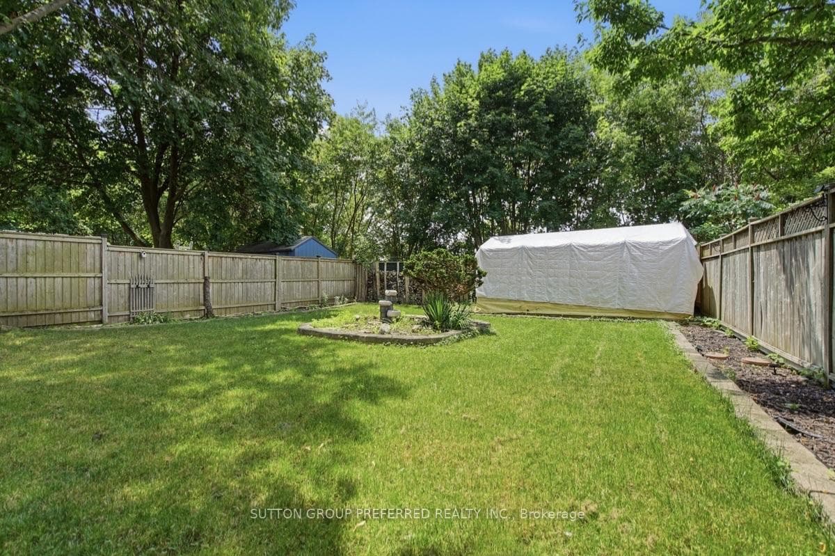 385 Avondale Road photo 22