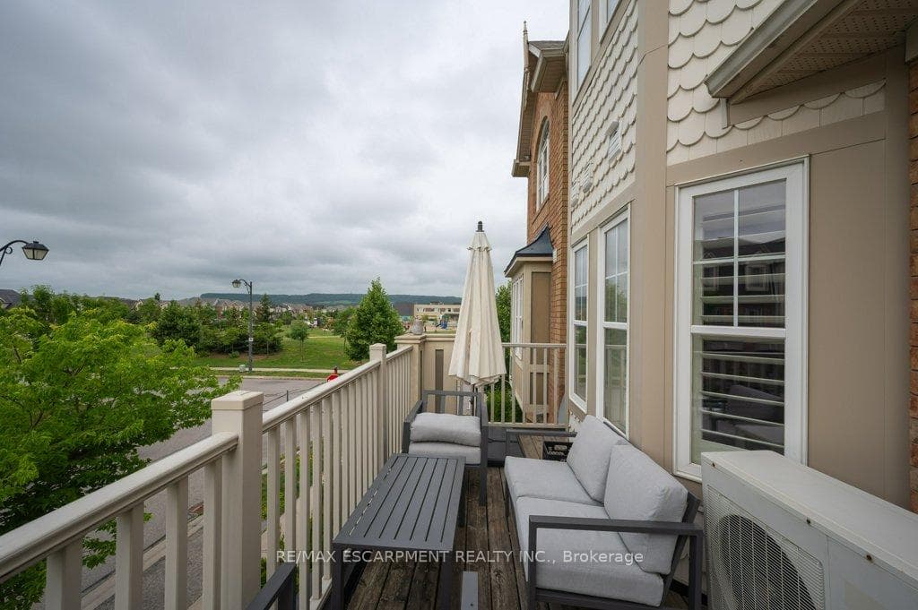 873 Jempson Path photo 25