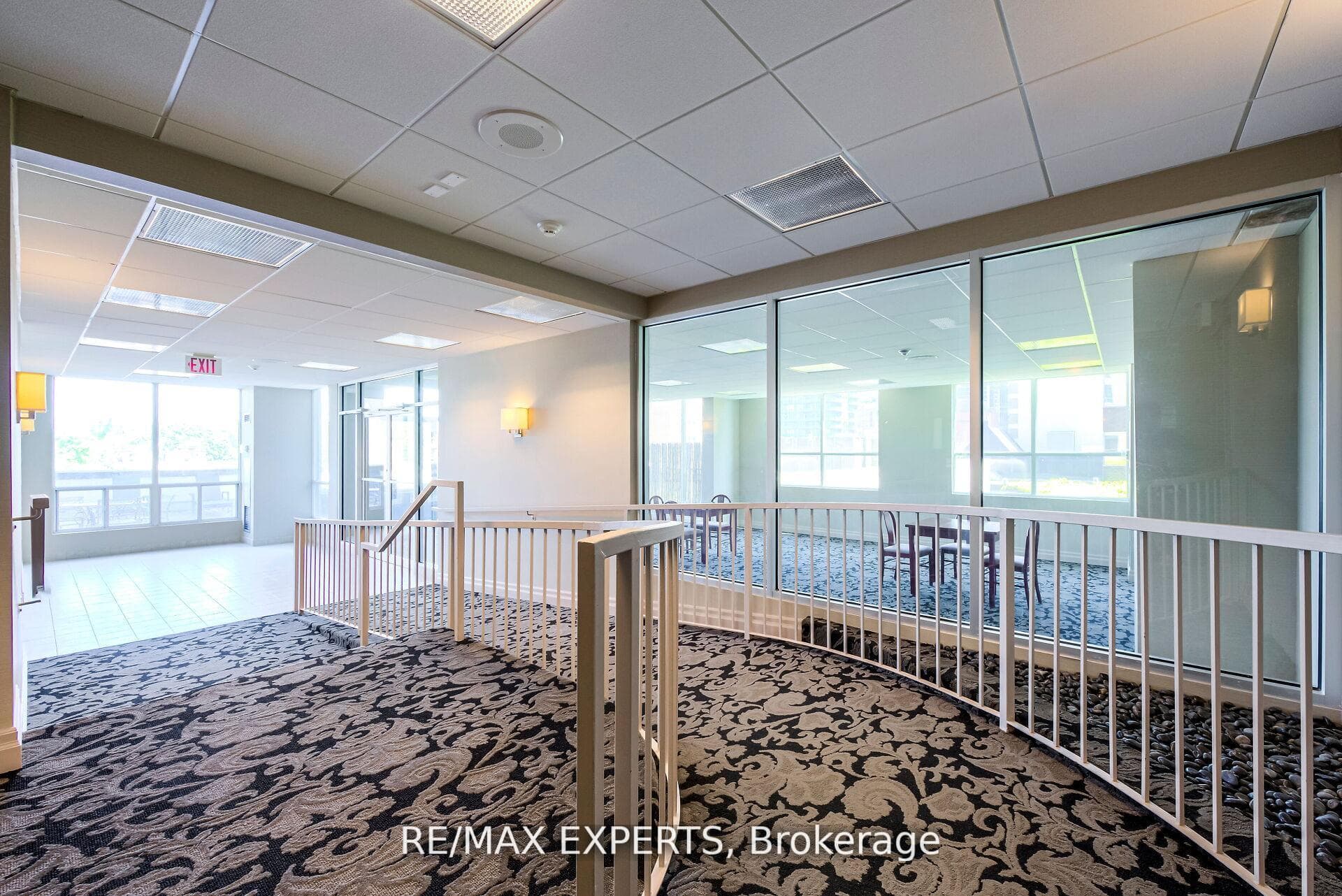 942 Yonge Street Unit 1006 photo 41