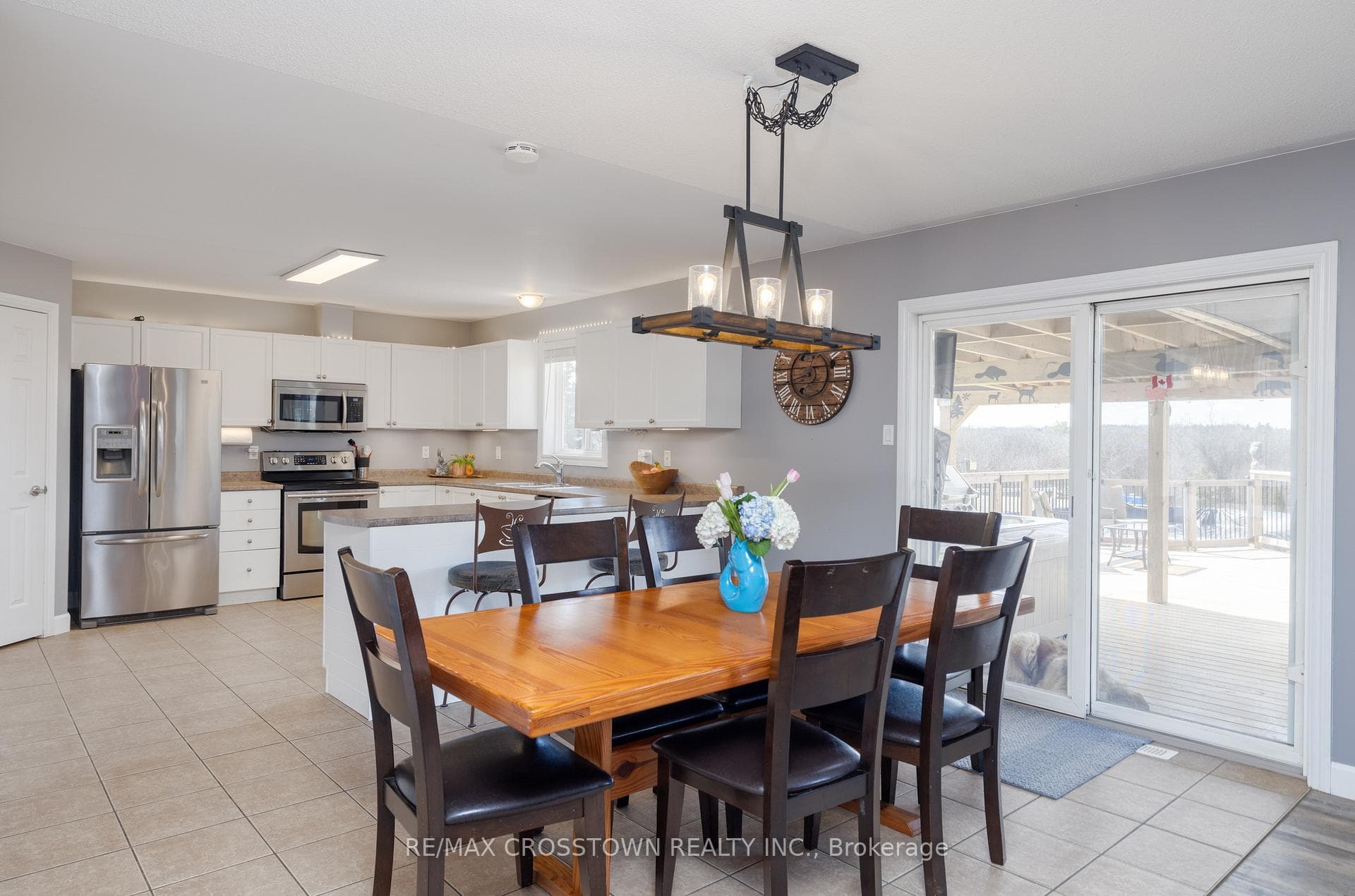 76 O'Neill Circle photo 12