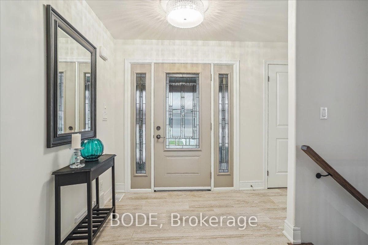 215 Oak Street photo 6