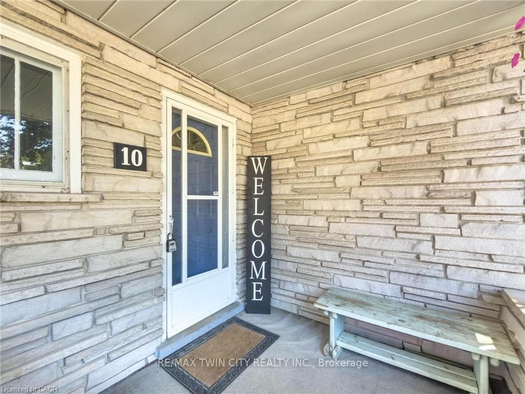 10 Hillcrest Street photo 4