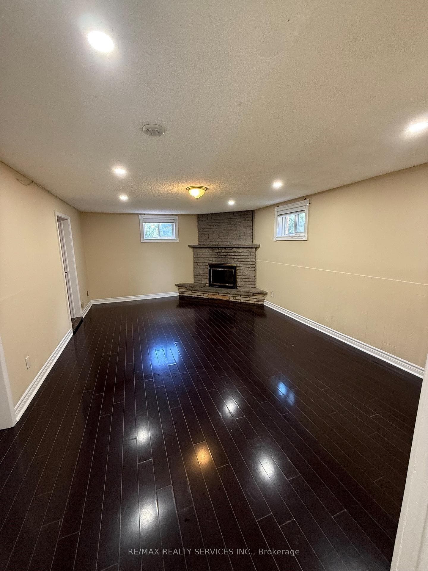 120 Abell Drive Unit (Basement) photo 5