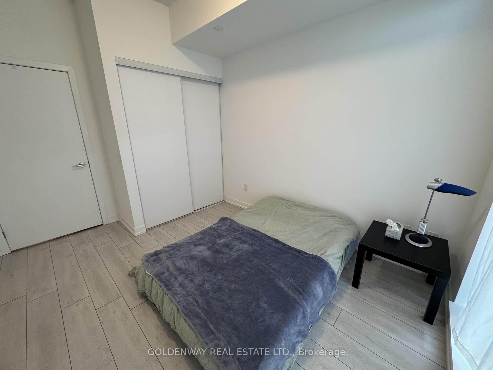 55 Duke Street Unit 405 photo 8