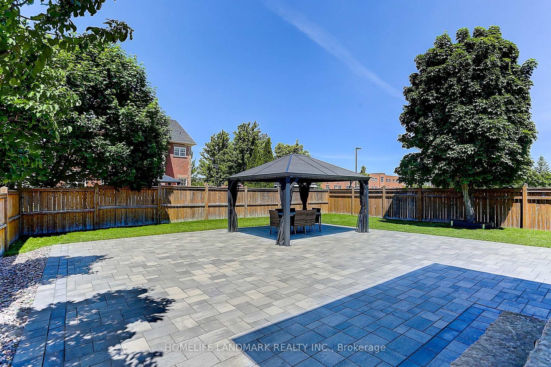 10 Selkirk Drive photo 38