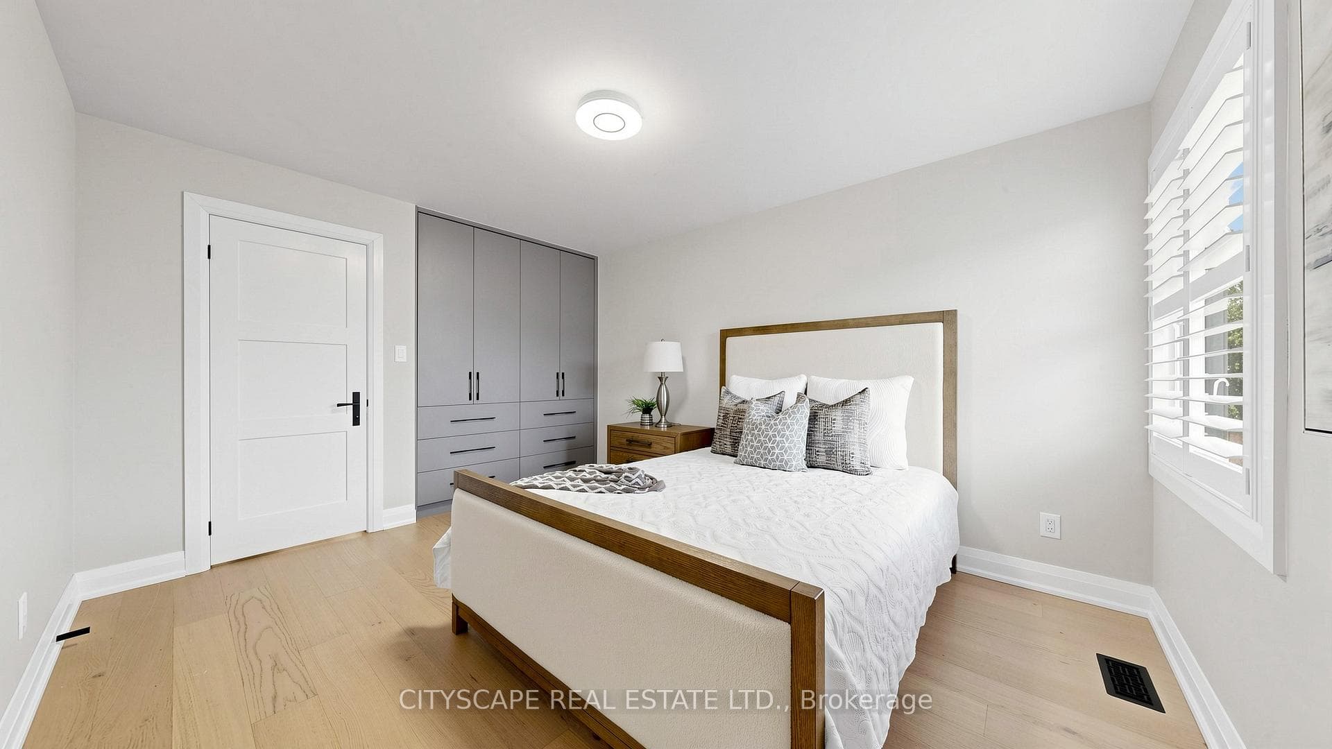 5 Lemsford Drive photo 36