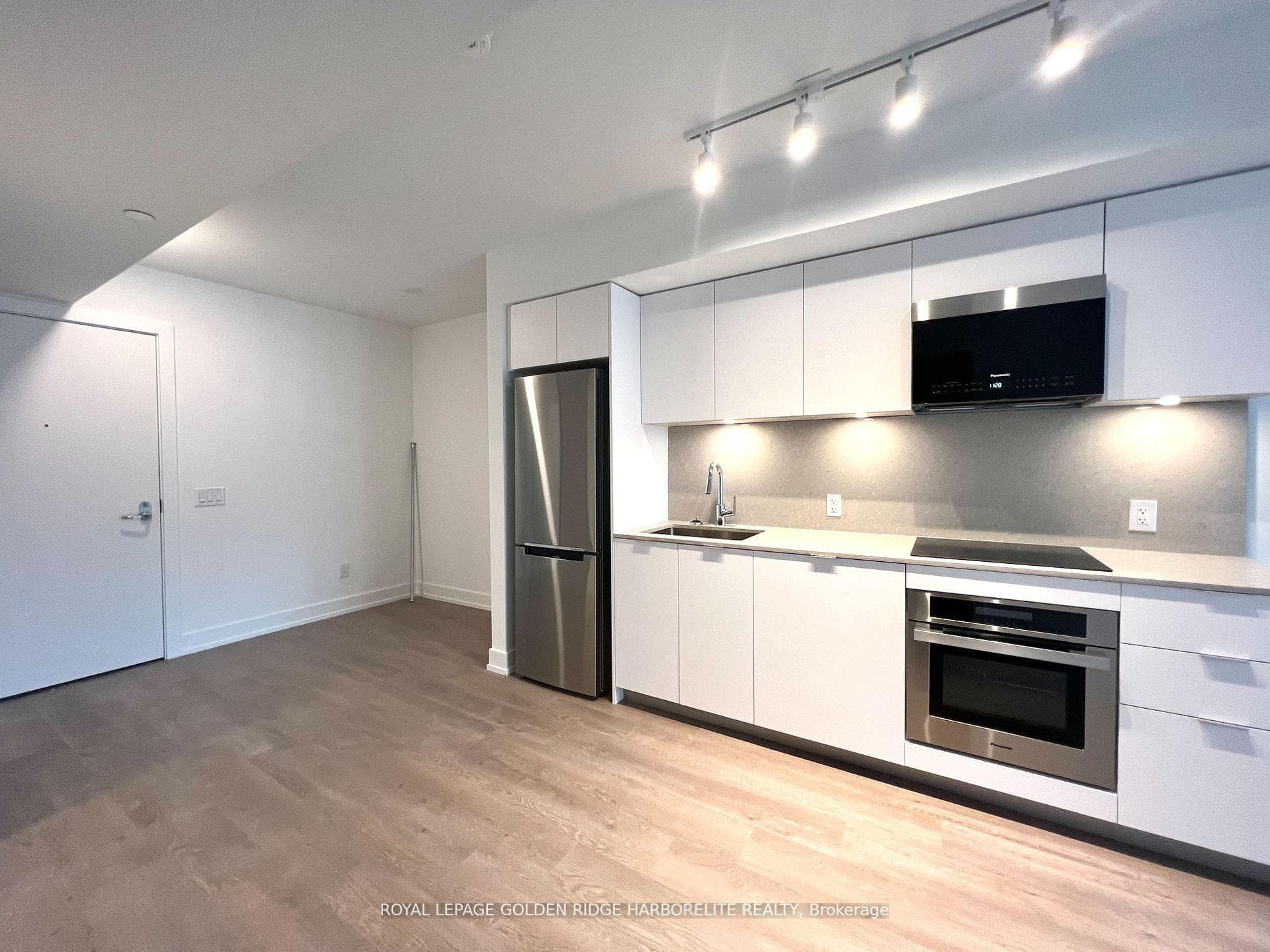 9 Clegg Road Unit 525 photo 2