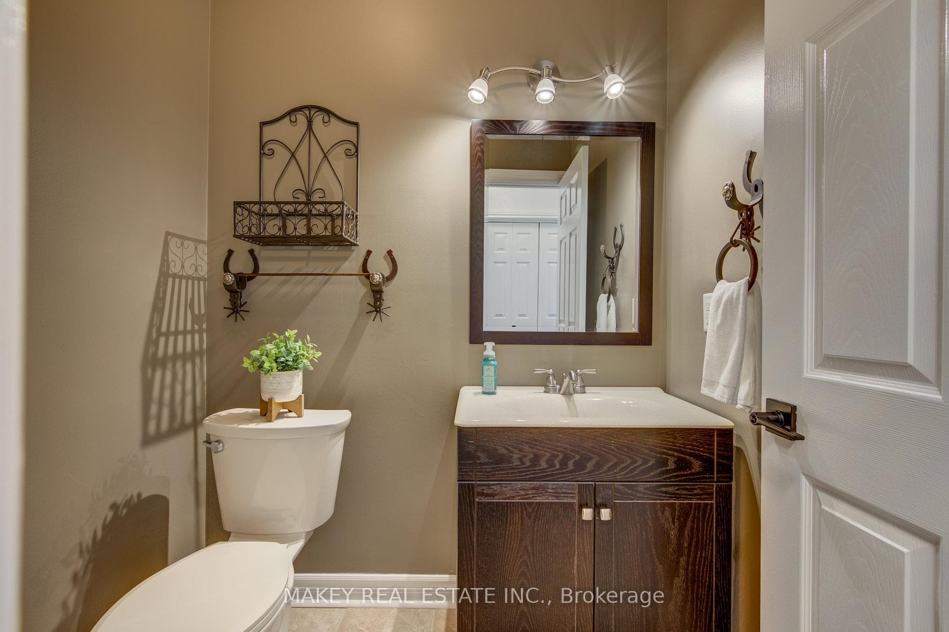 786030 Township Road 6 Road photo 21